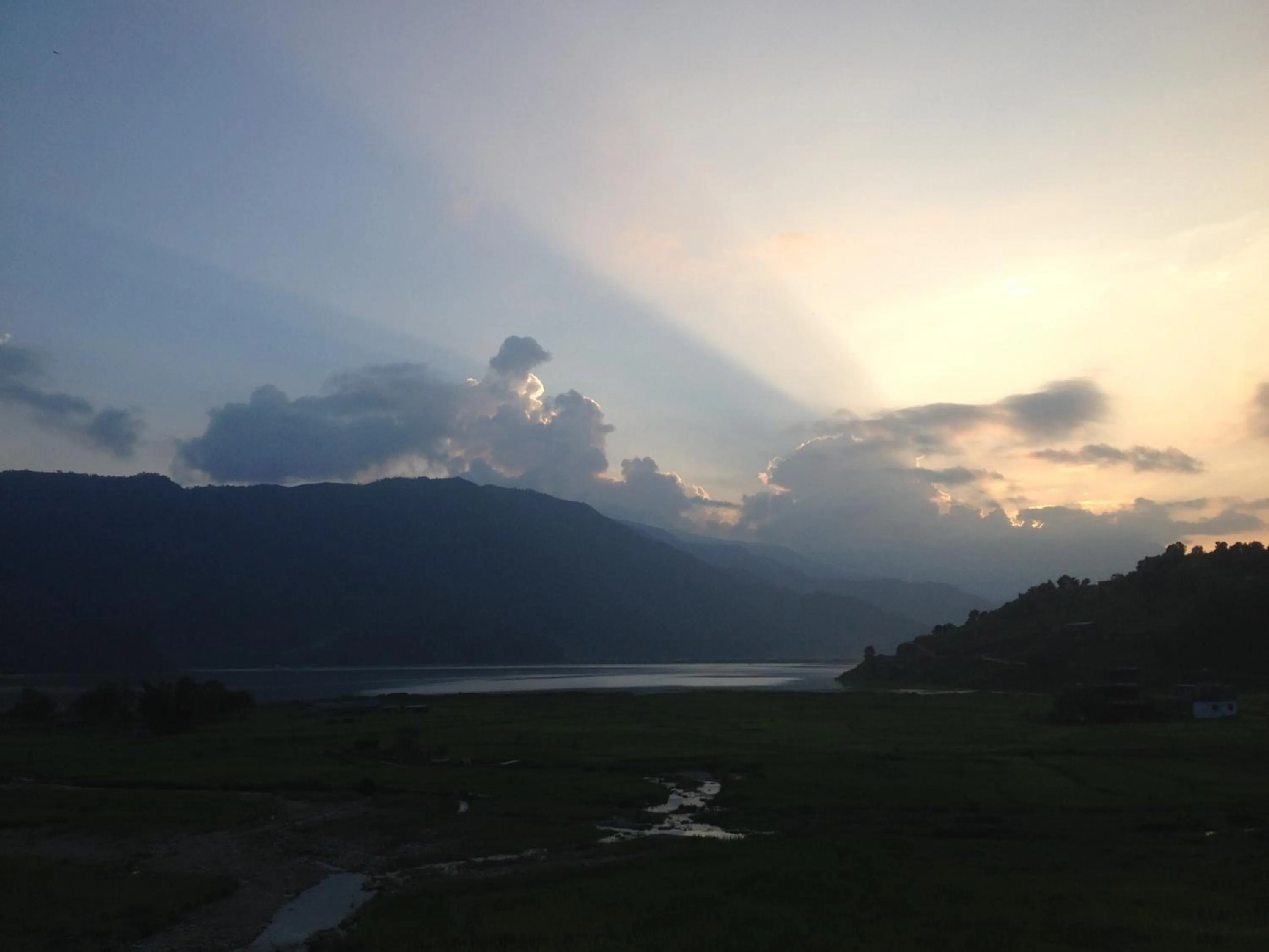 Lake view in Bishnu Homestay