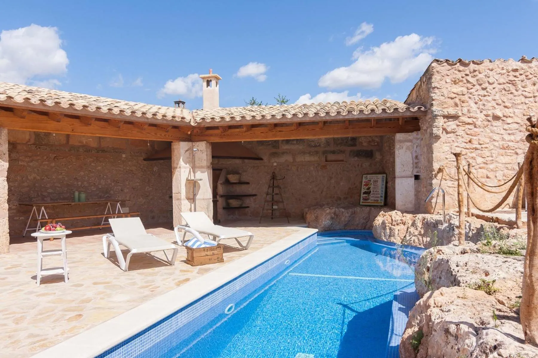 Swimming pool in Ca Nostra