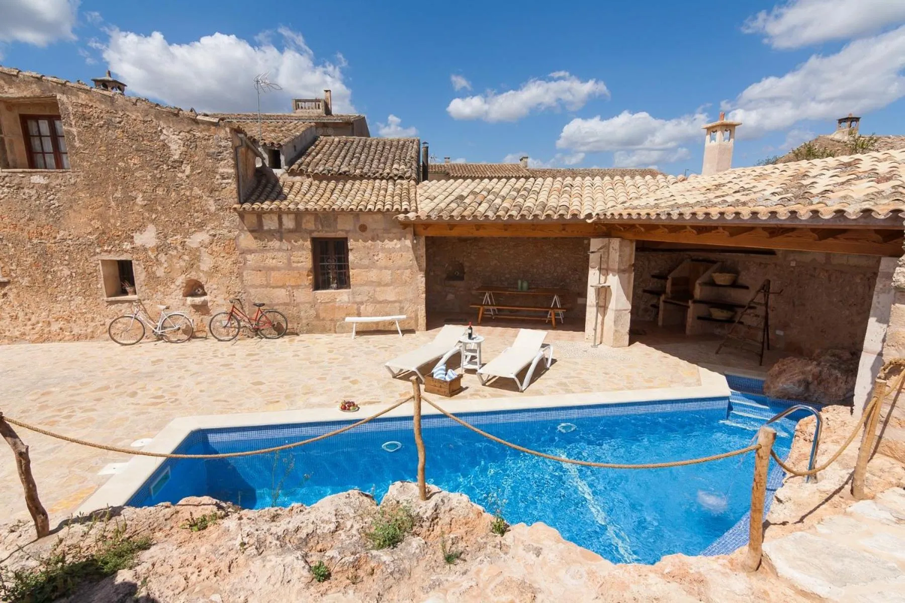Swimming pool in Ca Nostra
