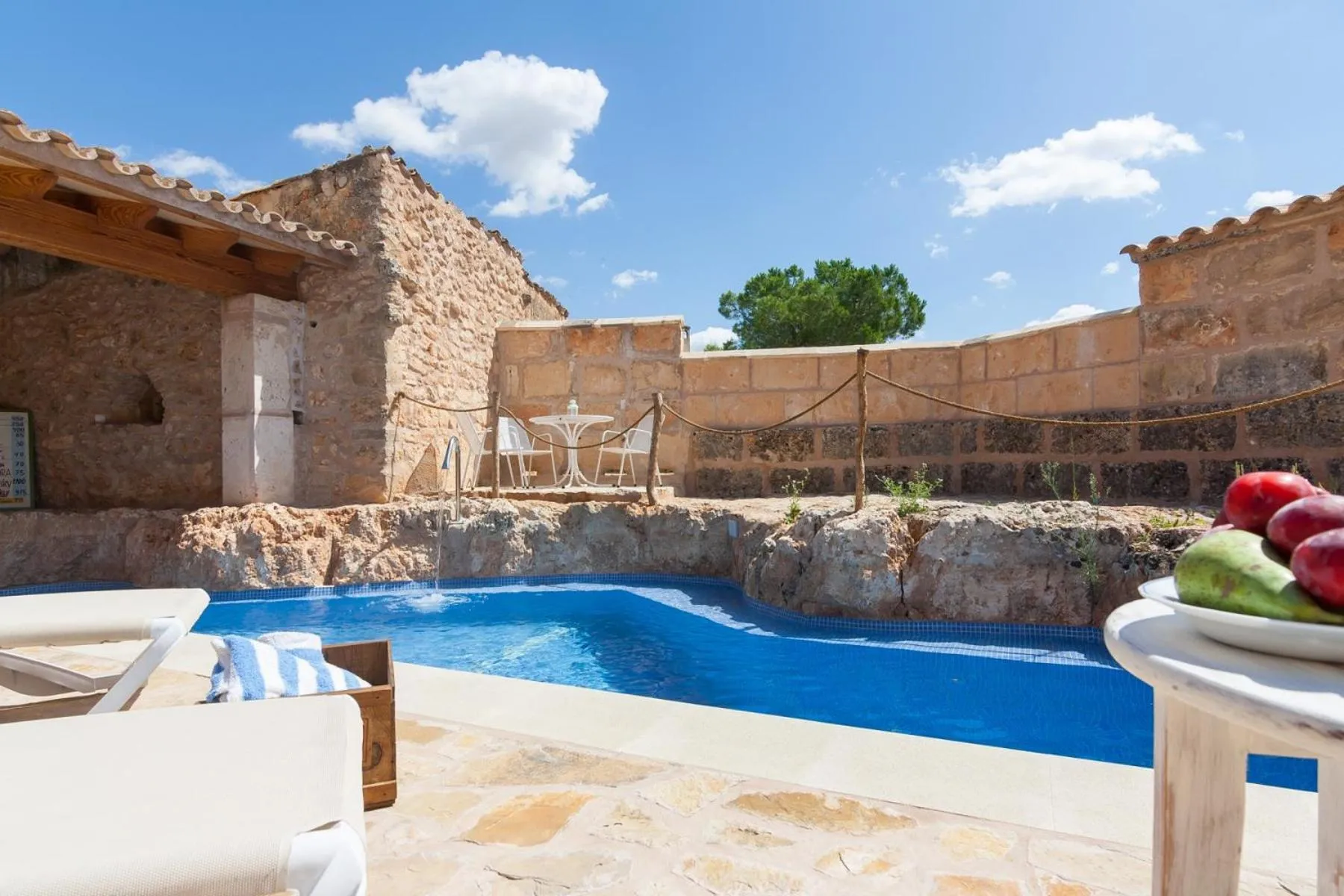 Swimming pool in Ca Nostra