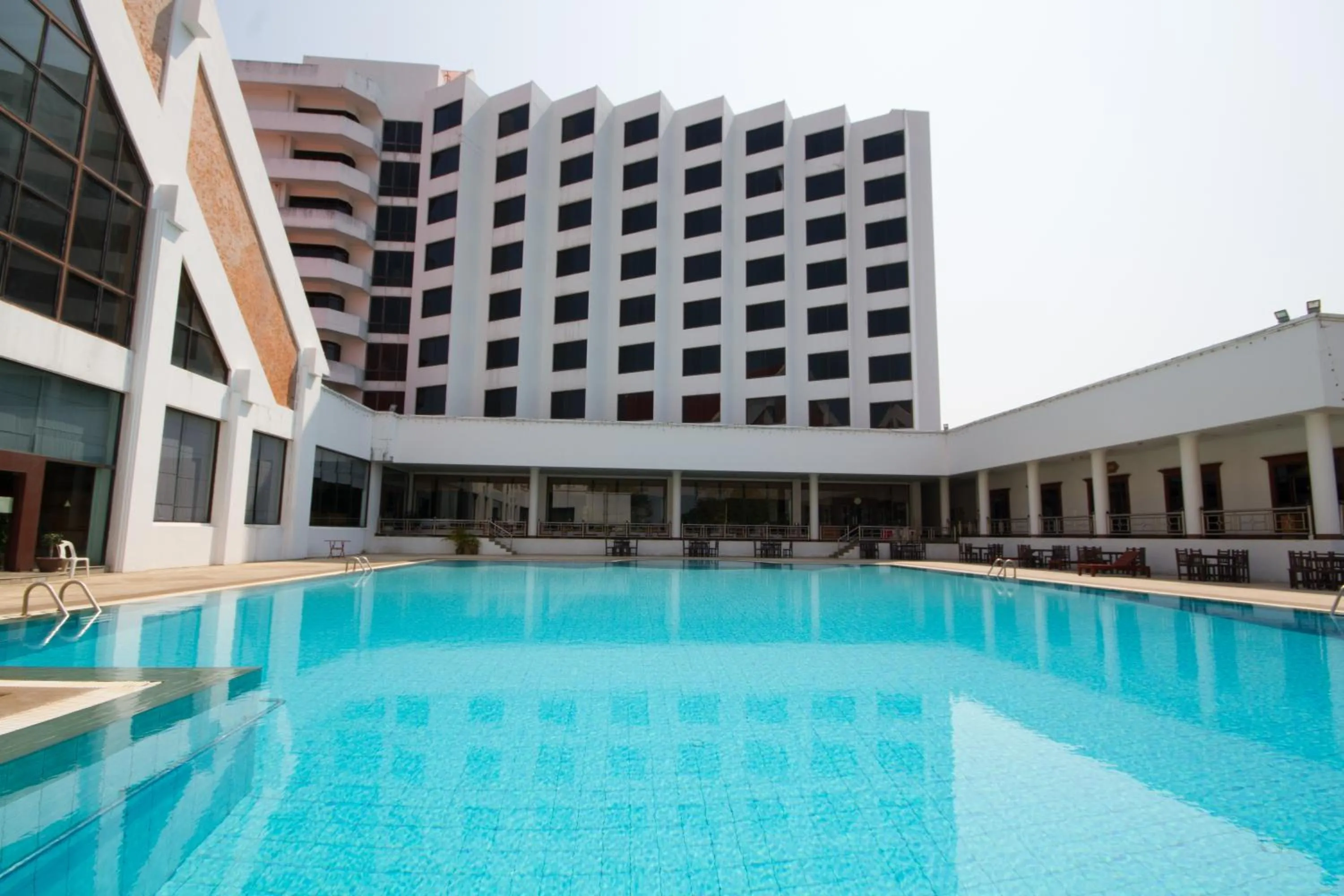 Swimming pool in Rimpao Hotel