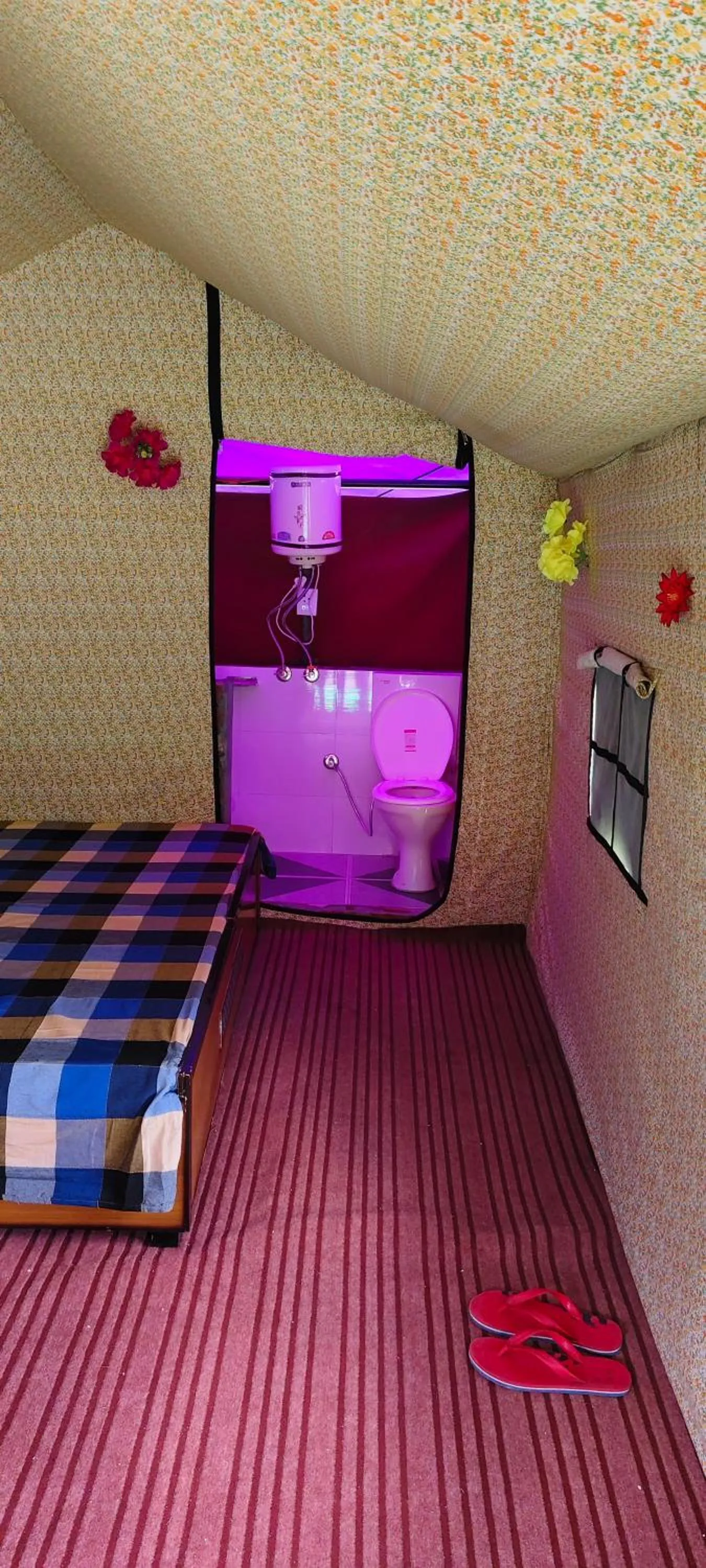 Bed in Barot Waterfall Camps