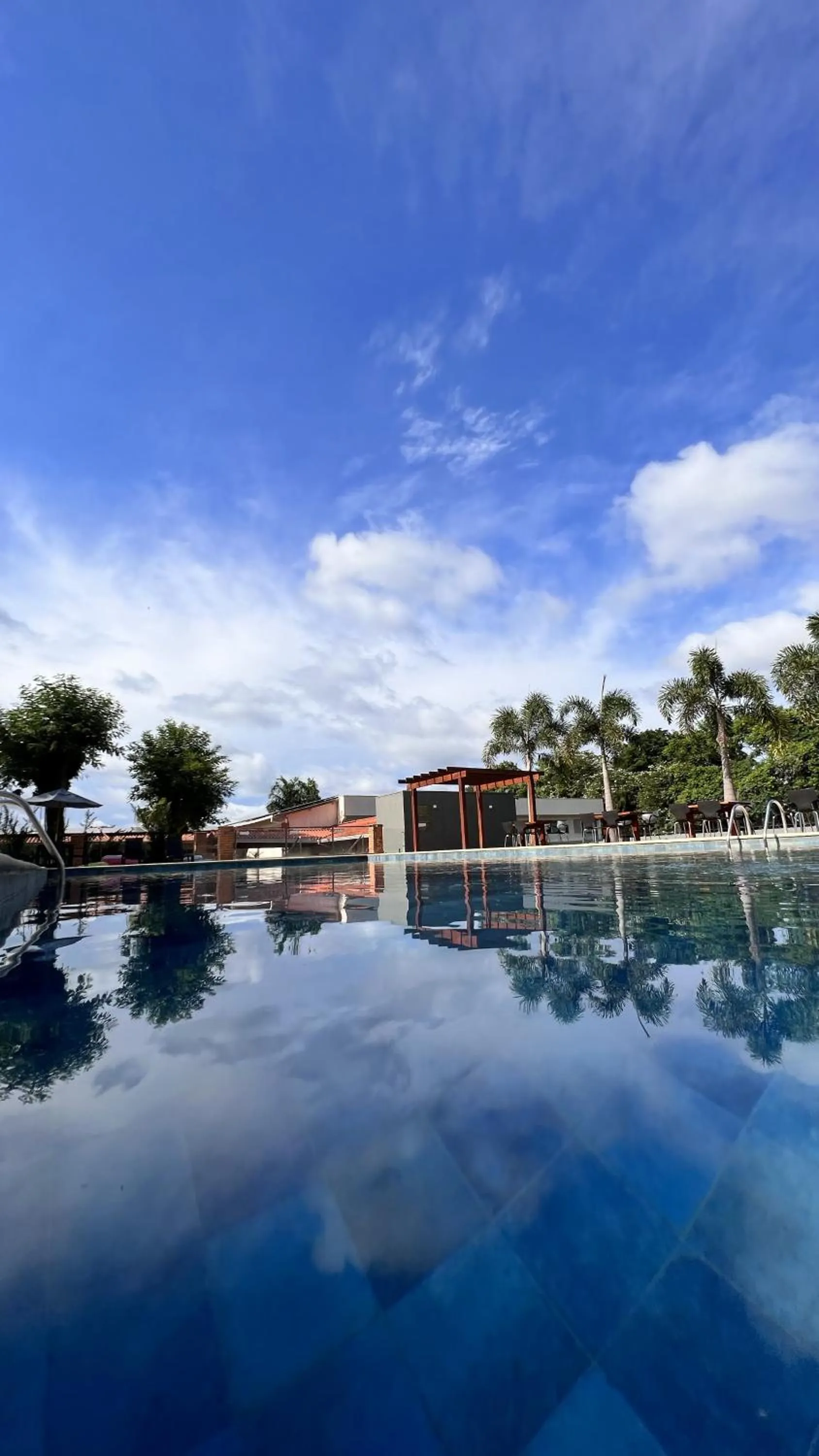 Swimming pool in Cataratas Park Hotel e Eventos