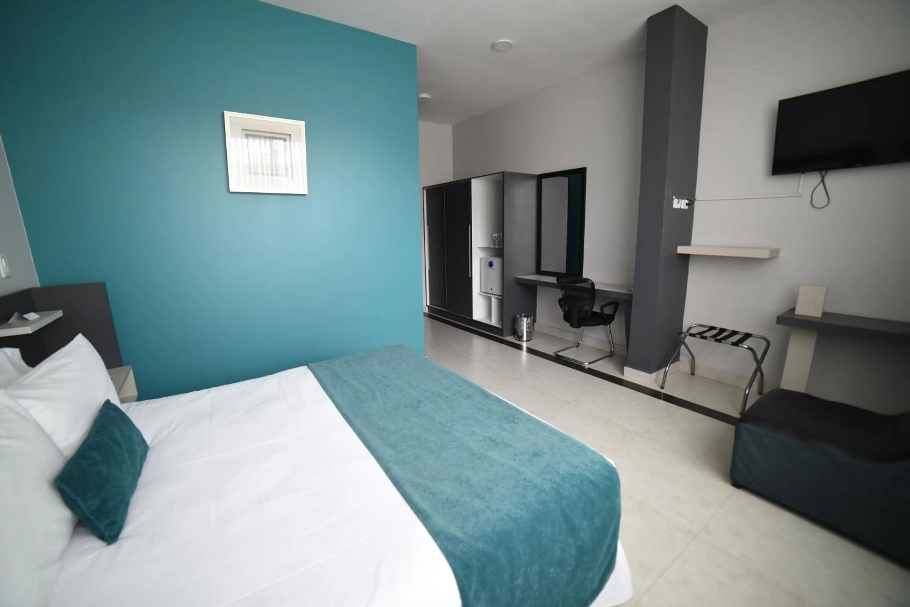 TV and multimedia, Bed in Camino Plaza