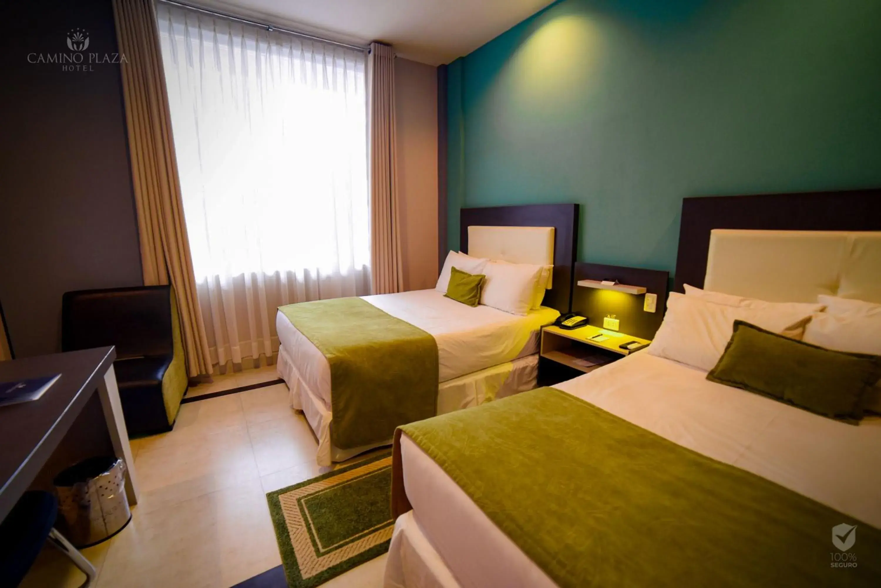 Photo of the whole room, Bed in Camino Plaza Photo of the whole room, Bed in Camino Plaza