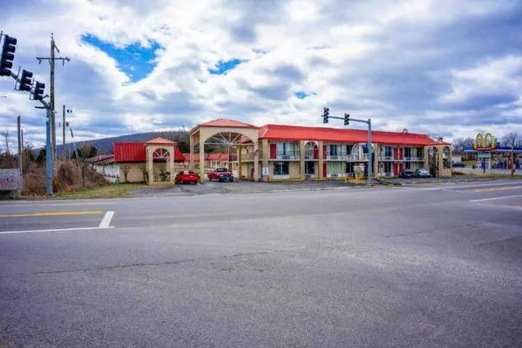 Ozark Junction Inn