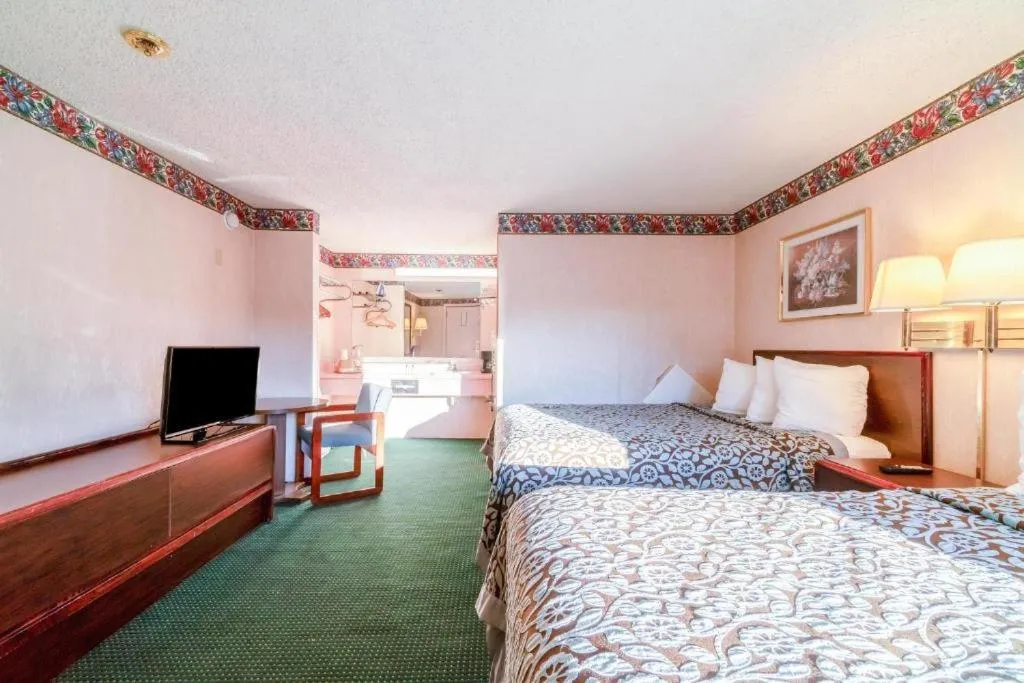 Bed in Ozark Junction Inn