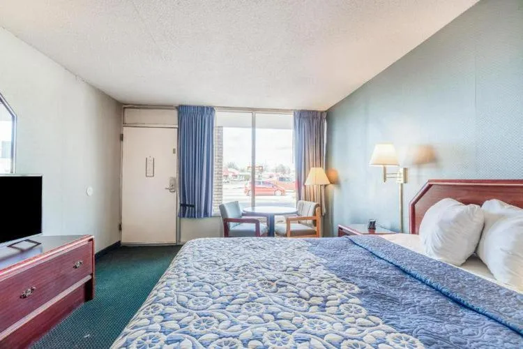 Bed in Ozark Junction Inn