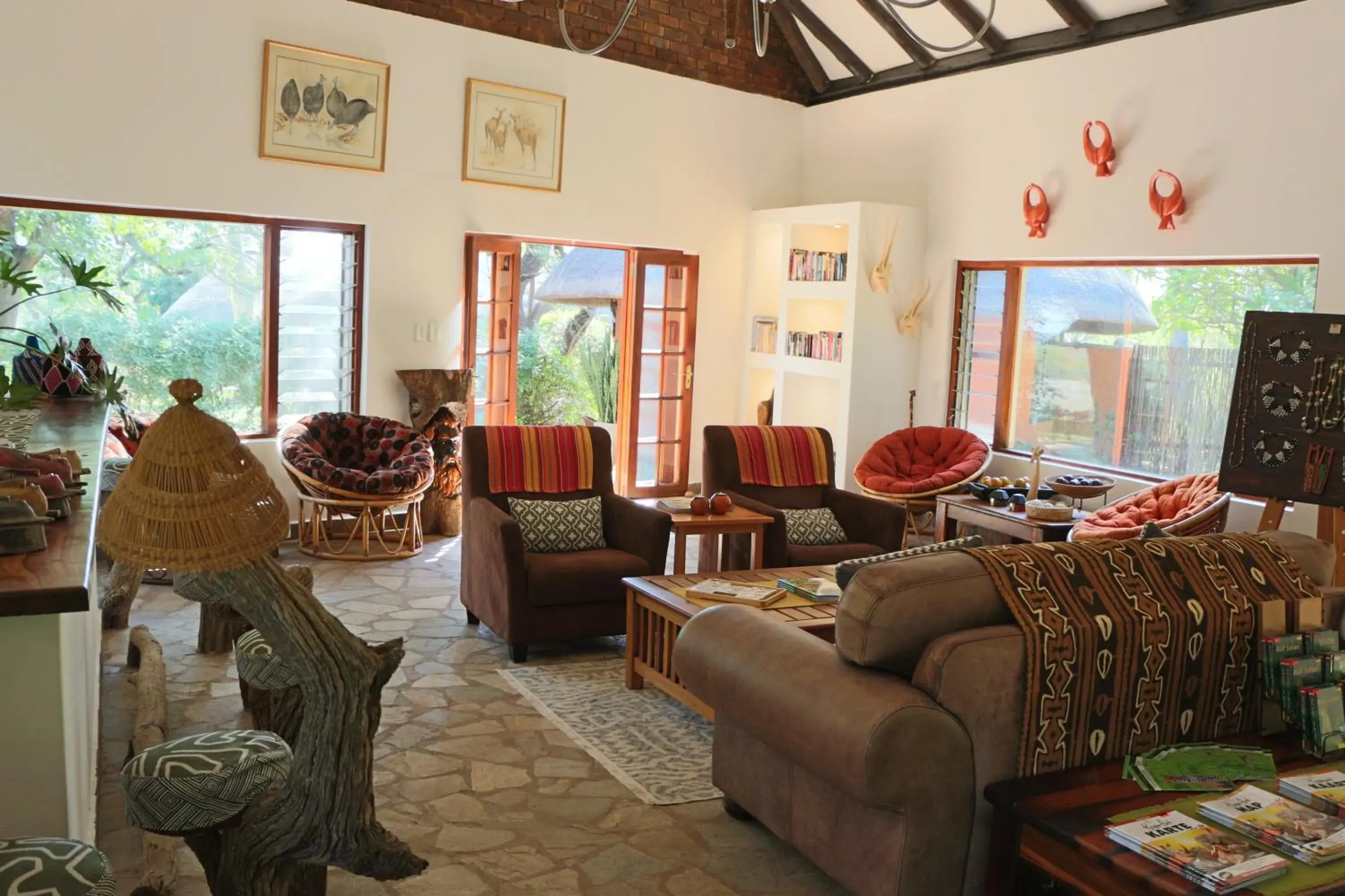 Living room in Mohlabetsi Safari Lodge Living room in Mohlabetsi Safari Lodge