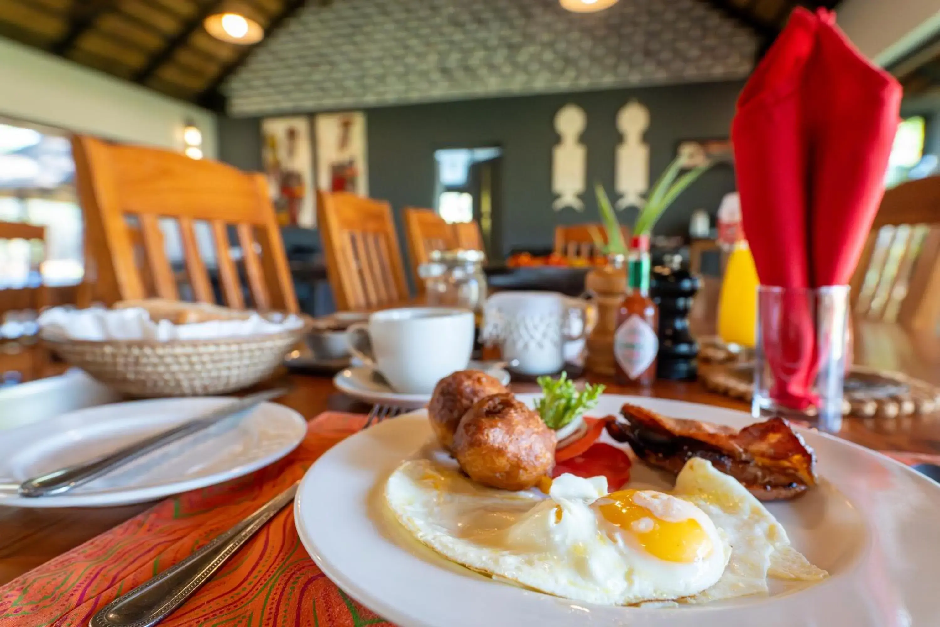 Breakfast in Mohlabetsi Safari Lodge Breakfast in Mohlabetsi Safari Lodge