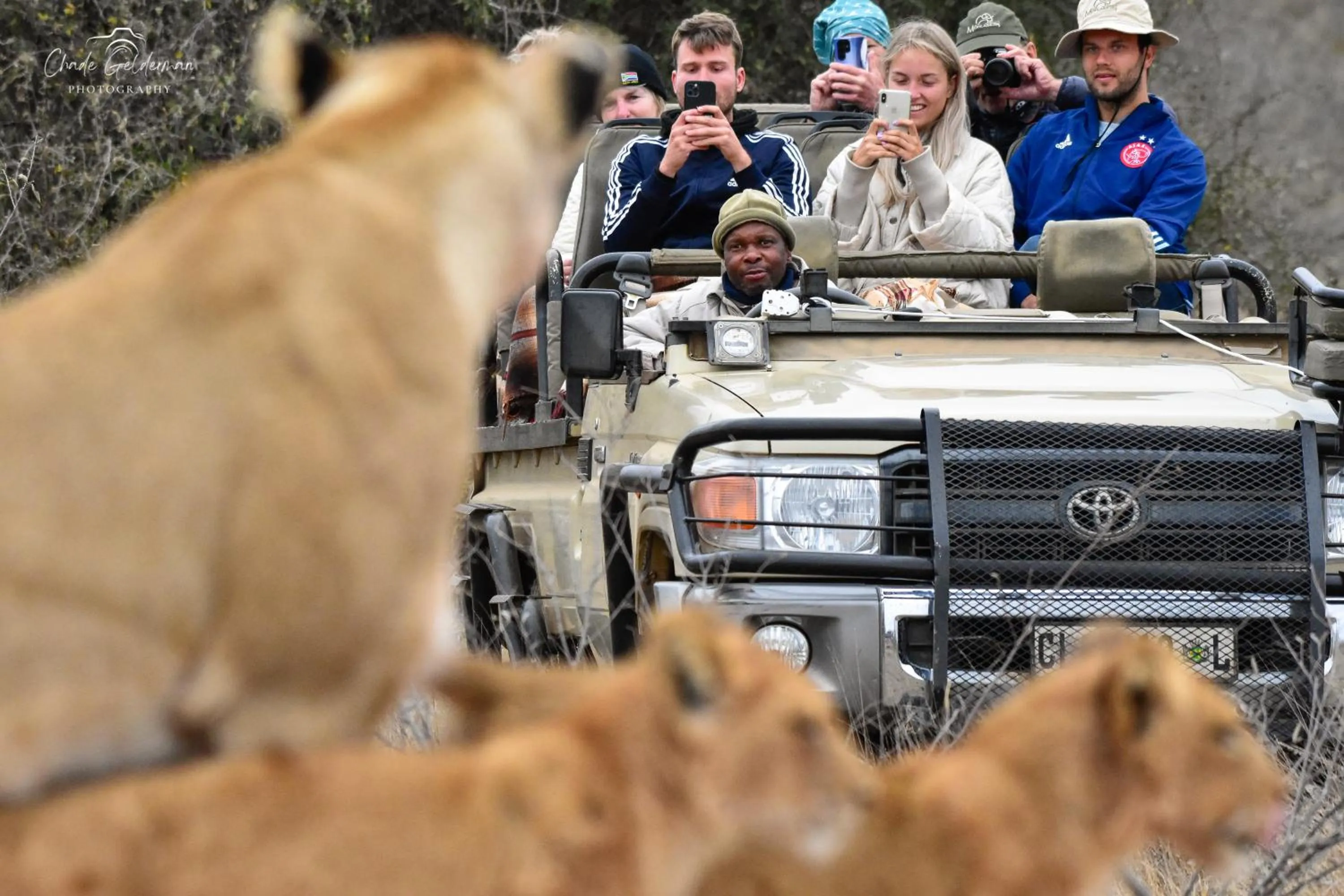 People in Mohlabetsi Safari Lodge