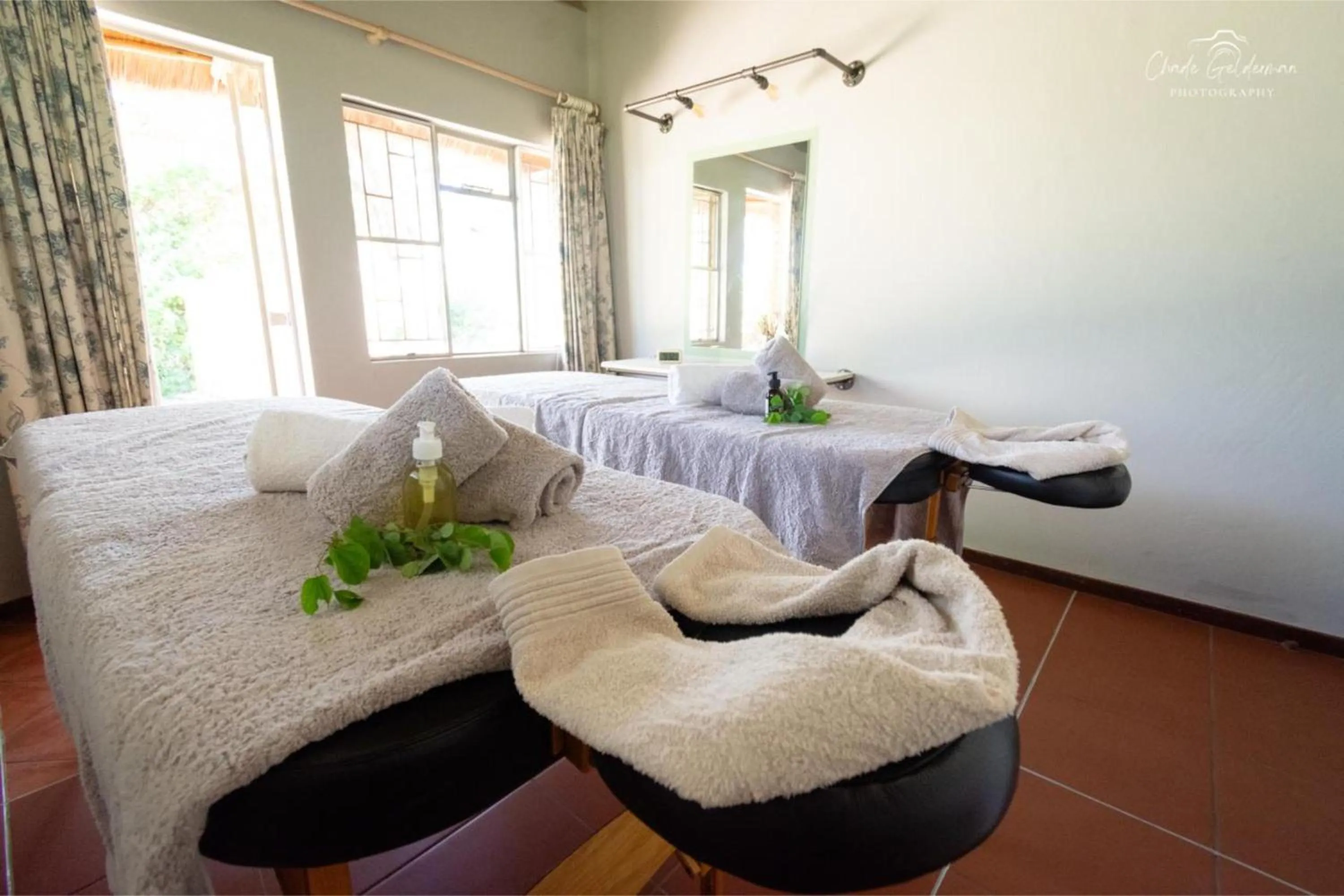 Spa and wellness centre/facilities, Bed in Mohlabetsi Safari Lodge