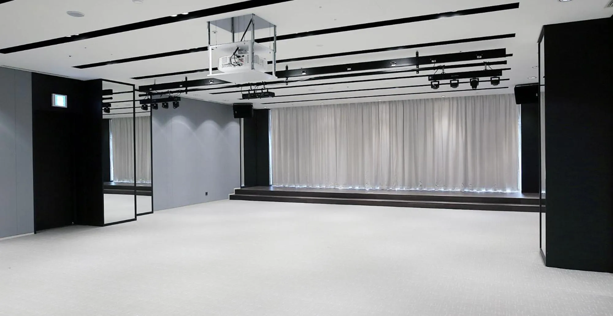 Meeting/conference room in Lapis Hotel Namhae