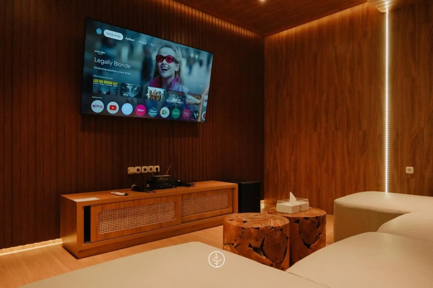 Karaoke, Bed in Tulip Hill View Villa 6 bedrooms with a private swimming pool and movie room