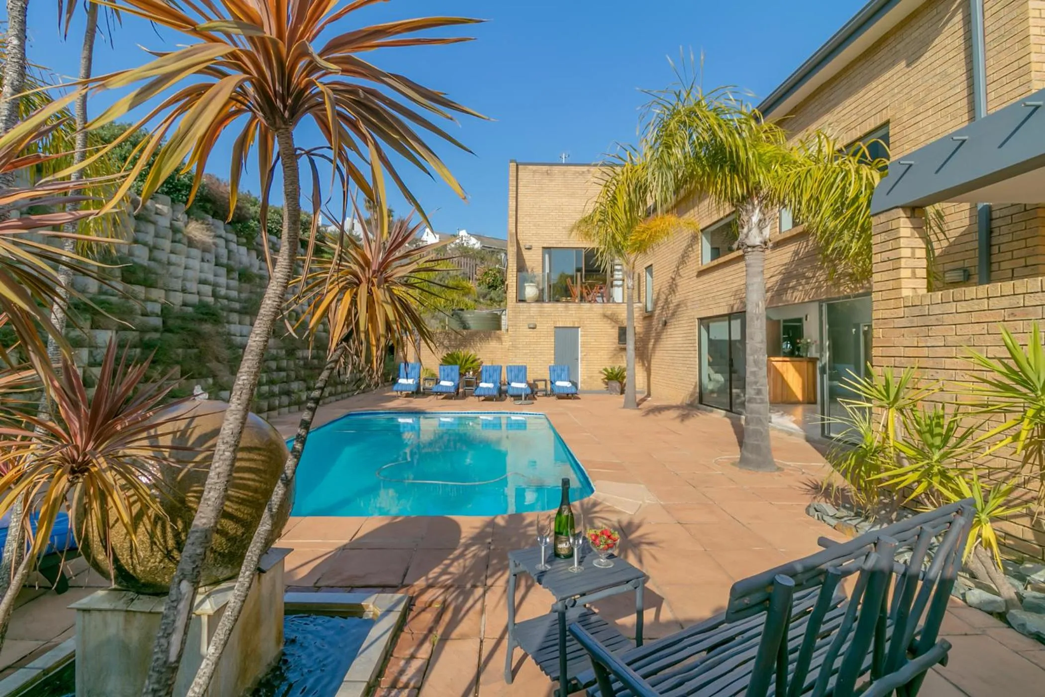 Swimming pool in Overmeer Guest House
