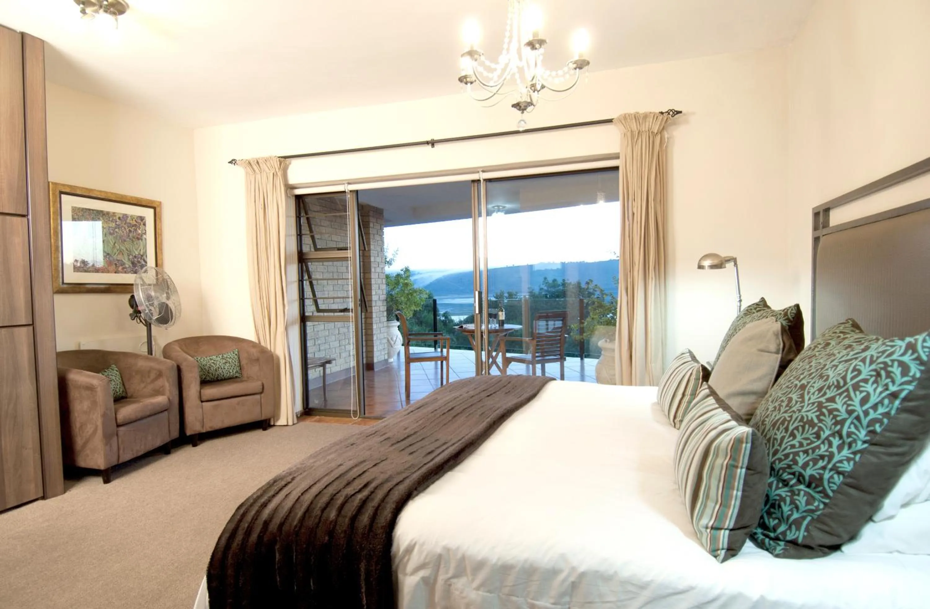 Balcony/Terrace, Bed in Overmeer Guest House