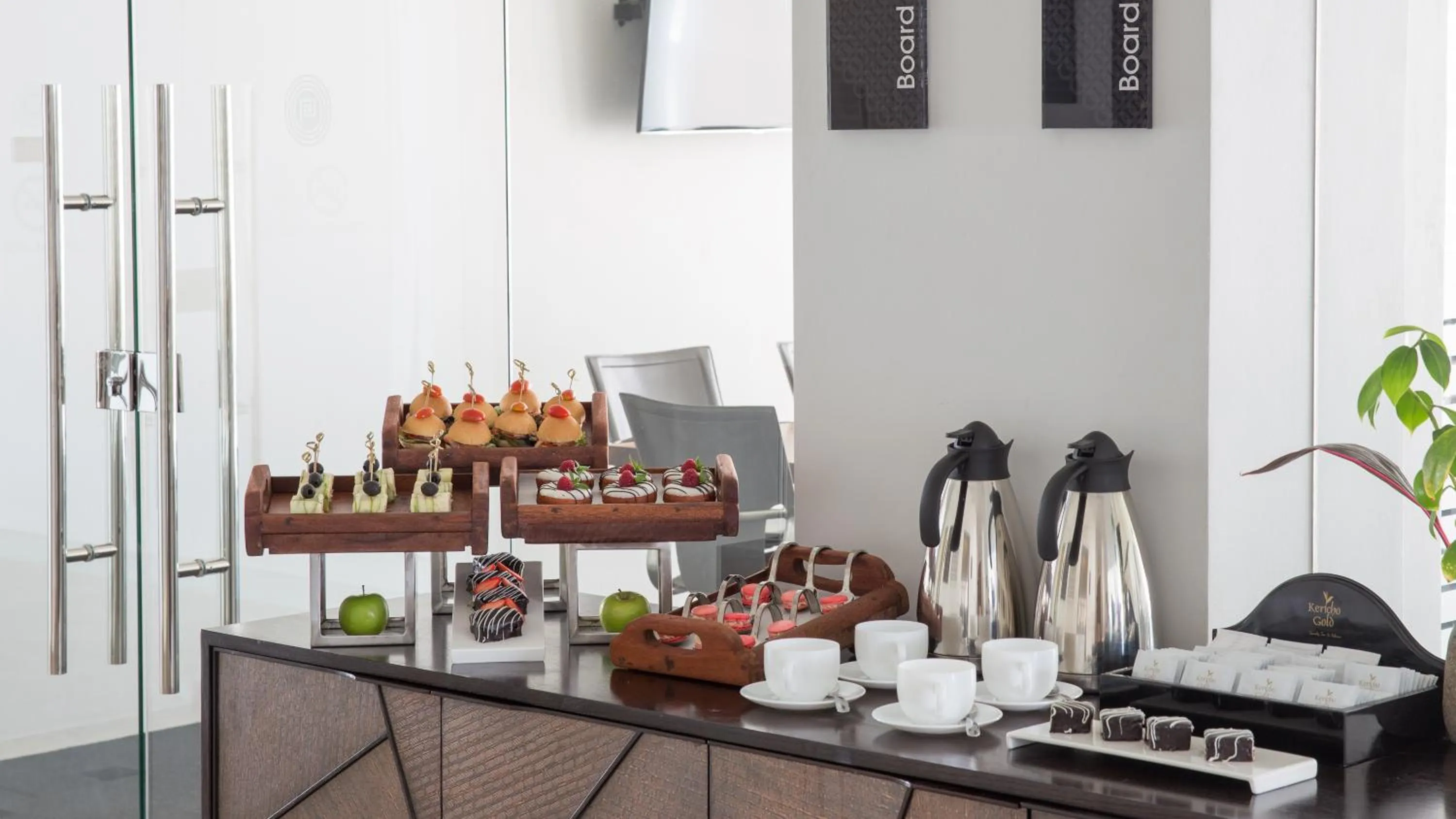 Continental breakfast in Hotel English Point Marina & Spa