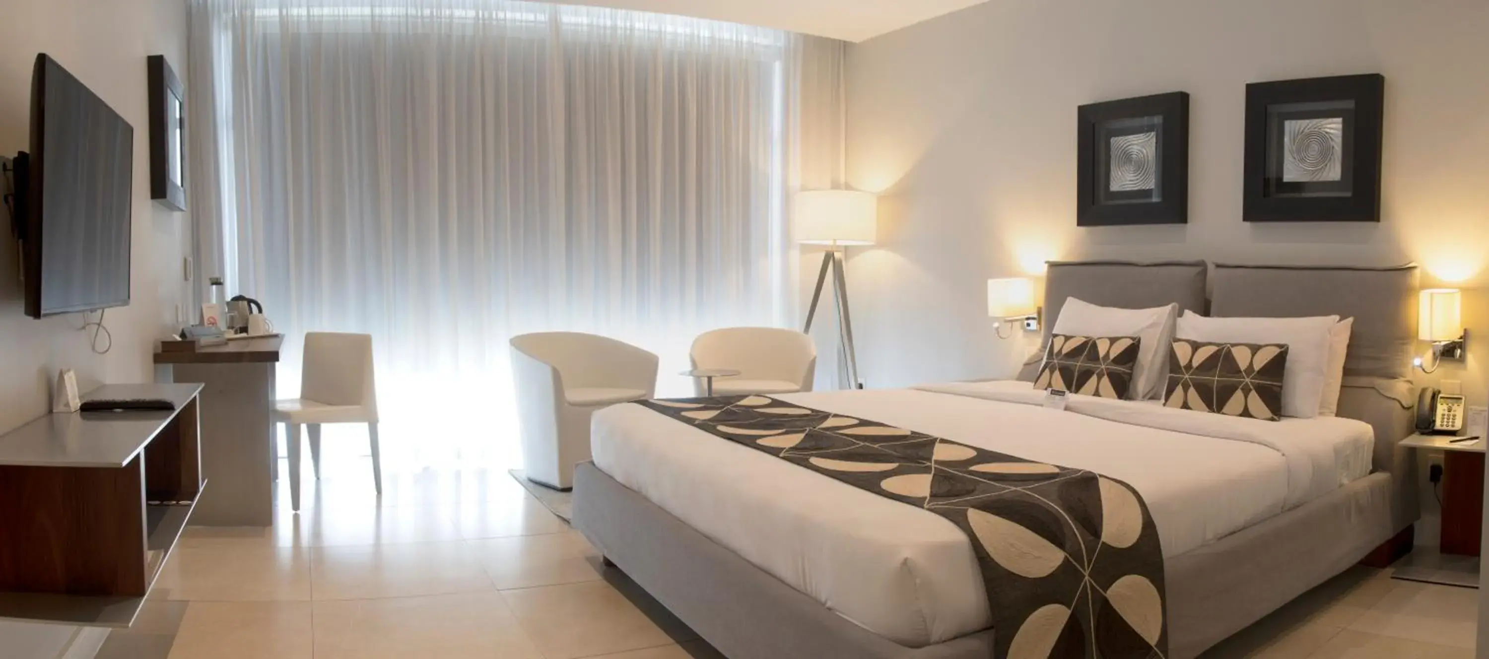 Deluxe Double Room - single occupancy in Hotel English Point Marina & Spa Deluxe Double Room - single occupancy in Hotel English Point Marina & Spa