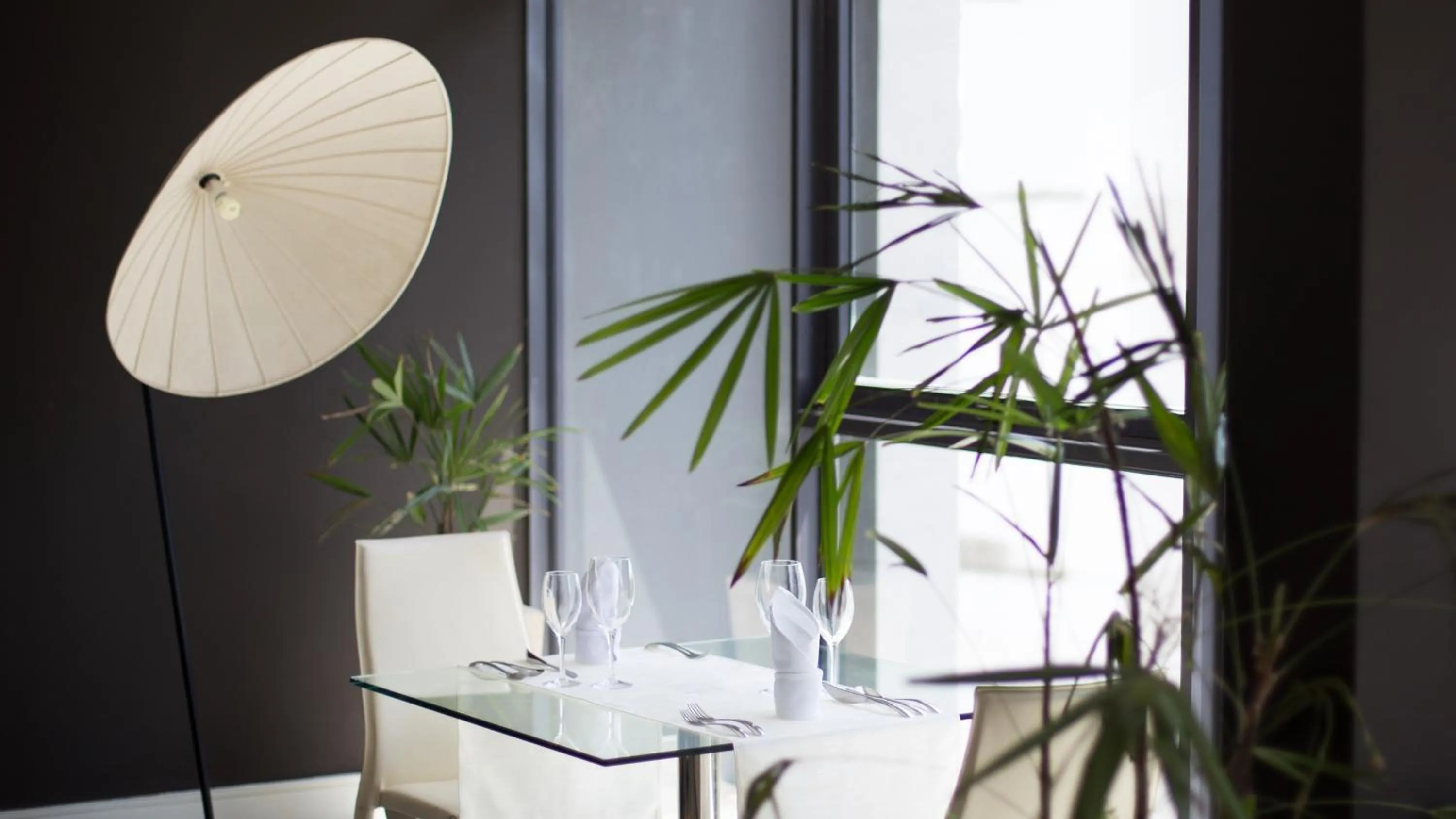 Seating area in Hotel English Point Marina & Spa