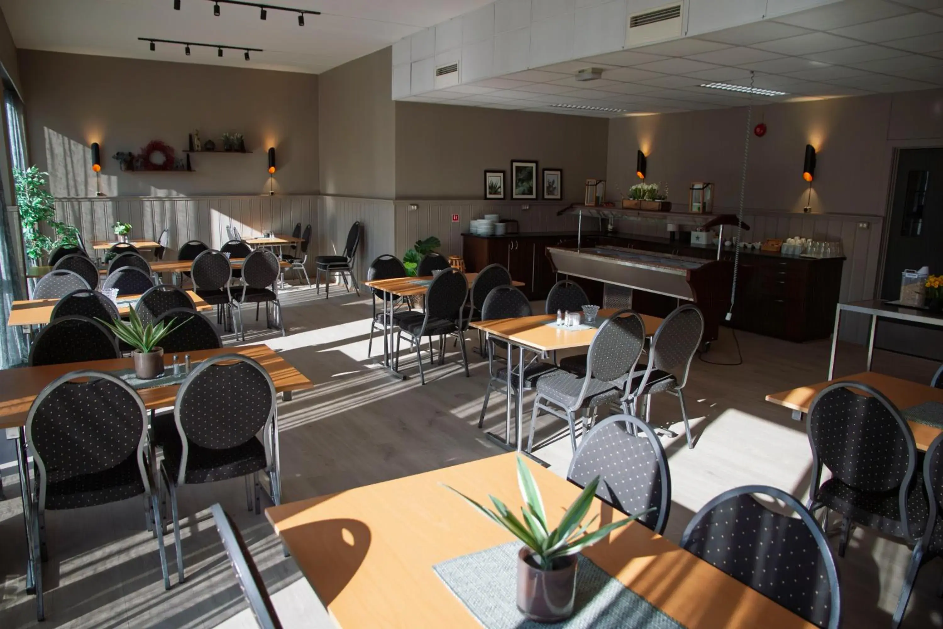 Restaurant/places to eat in Trudvang Apartment Hotel Restaurant/places to eat in Trudvang Apartment Hotel