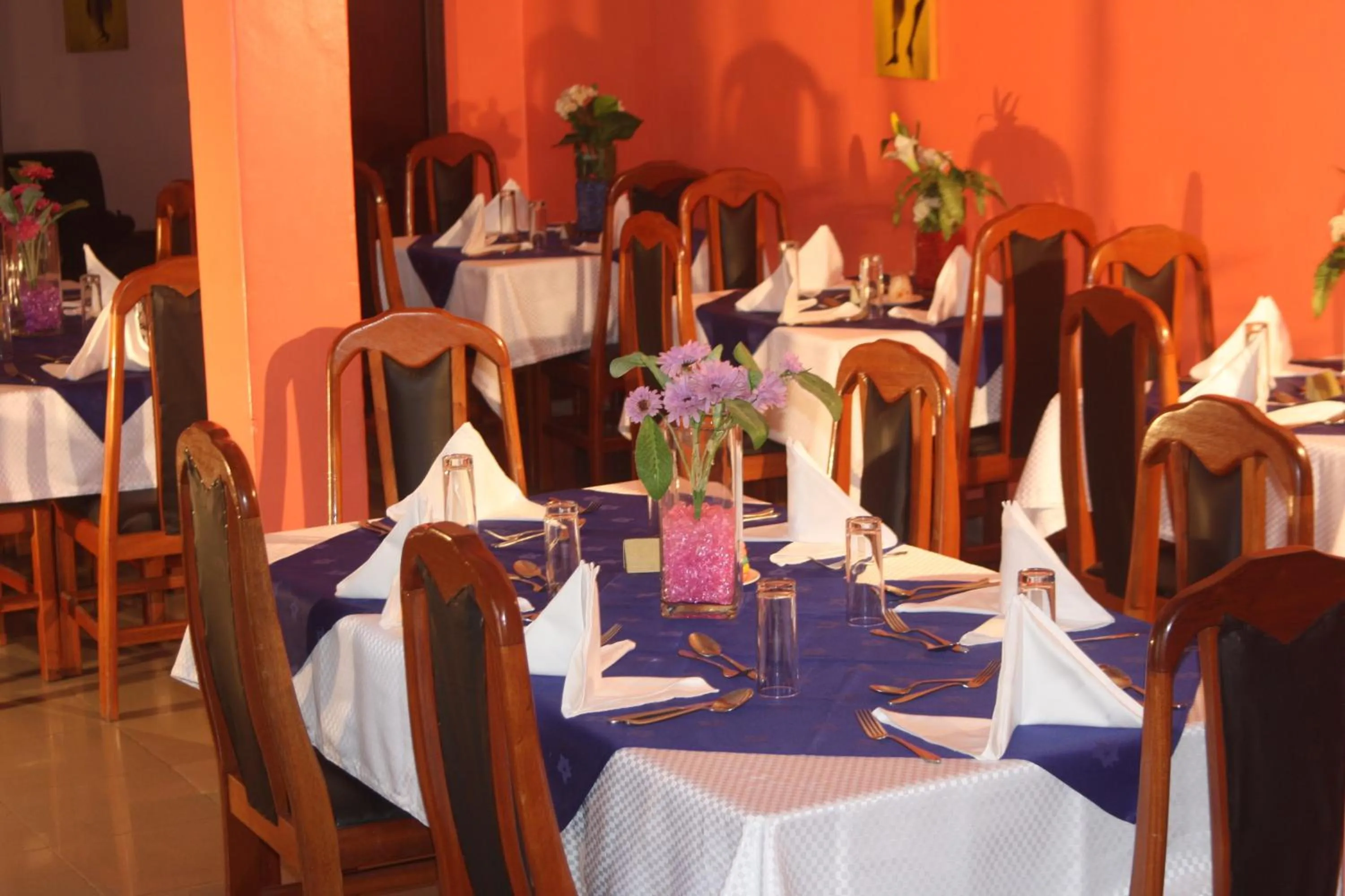 Dining area in Sandton Hotel Kasese