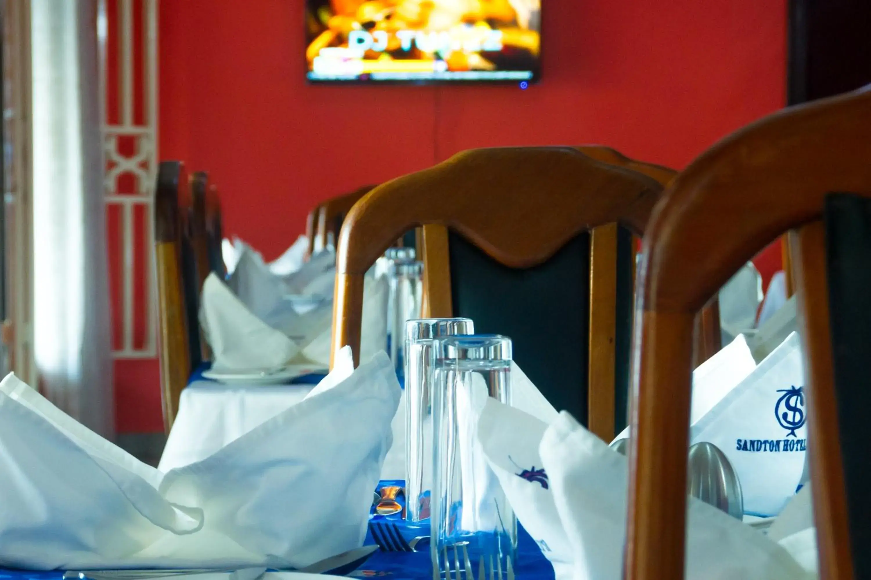 Restaurant/places to eat in Sandton Hotel Kasese Restaurant/places to eat in Sandton Hotel Kasese