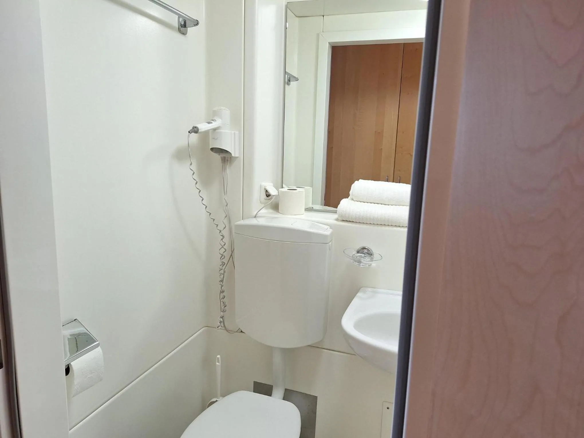 Toilet in SOVEA Hotel - City