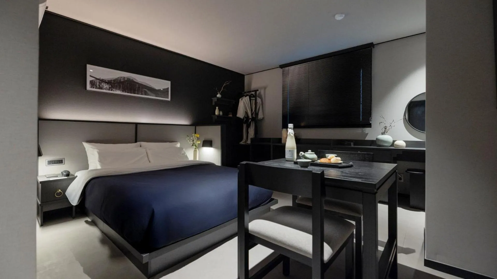Deluxe Double Room in Daejeon Yuseong Nakwon Onsen Hotel by Anook