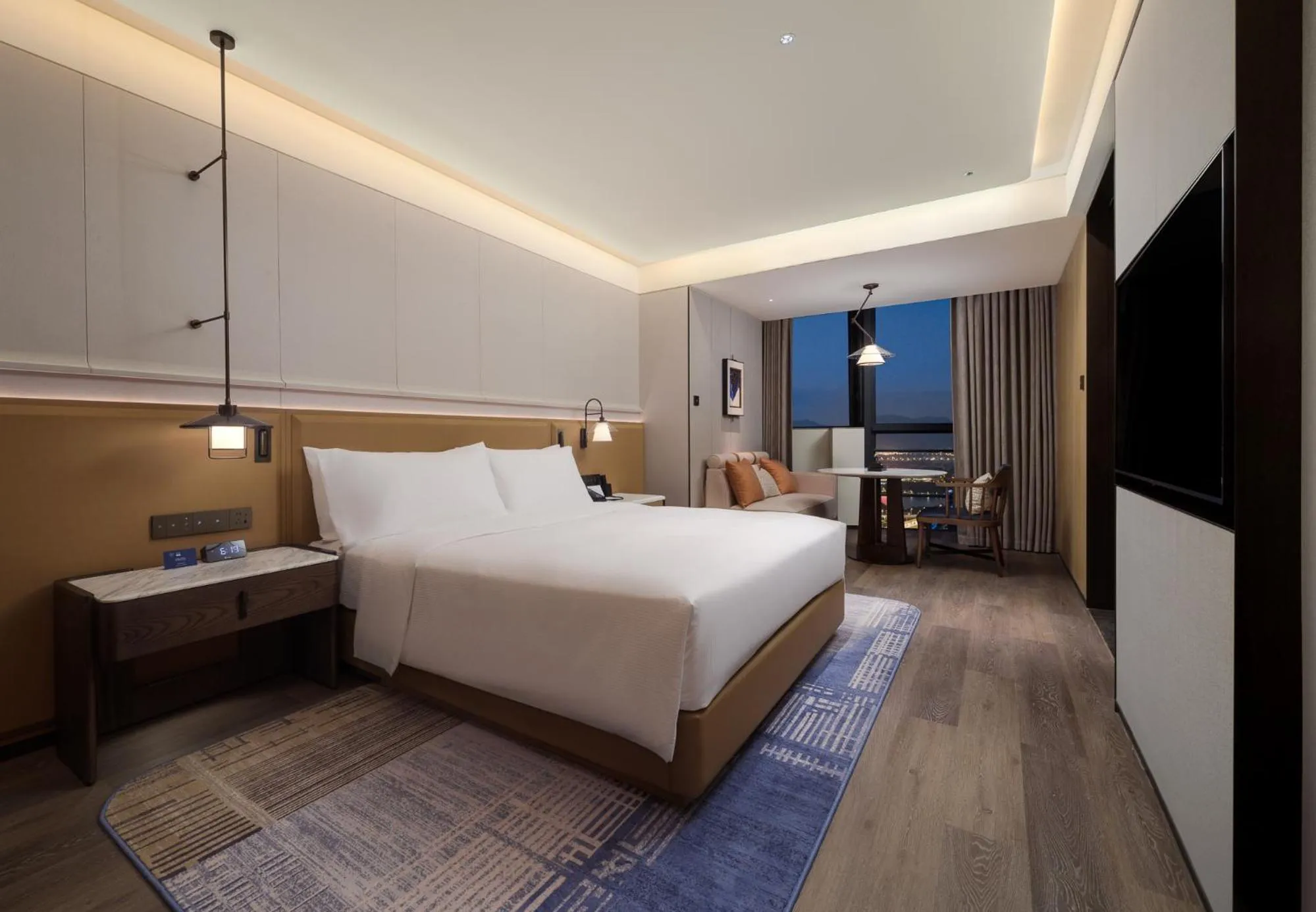 Bed in DoubleTree by Hilton Zhangzhou