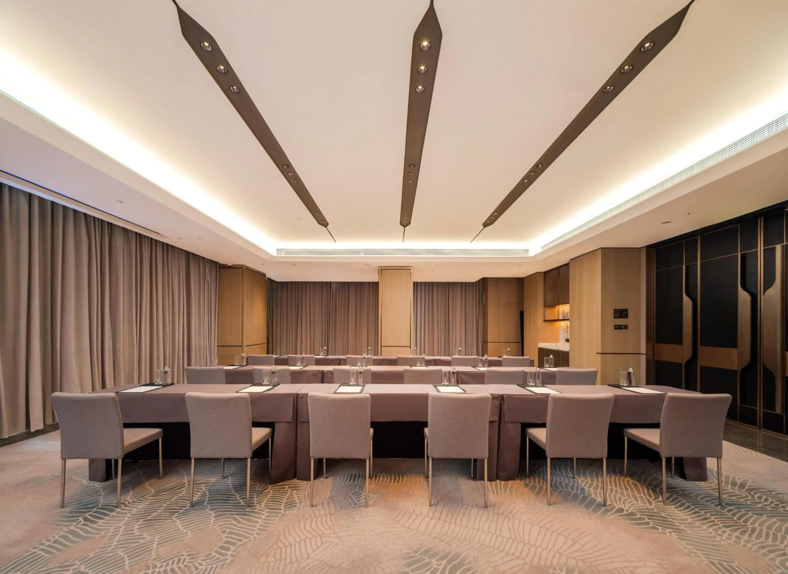 Meeting/conference room in DoubleTree by Hilton Zhangzhou