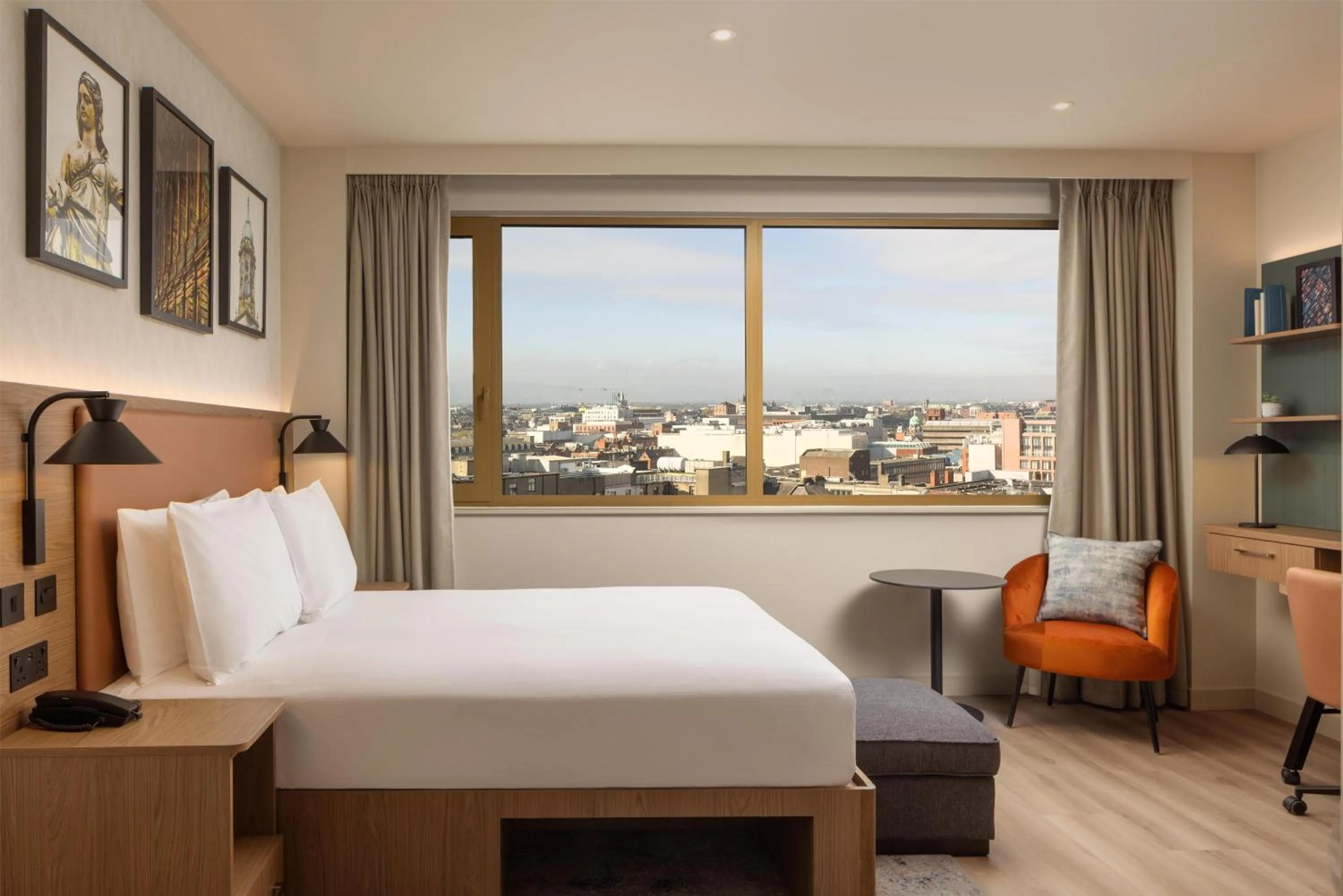 Bed in Home2 Suites By Hilton Dublin City Centre
