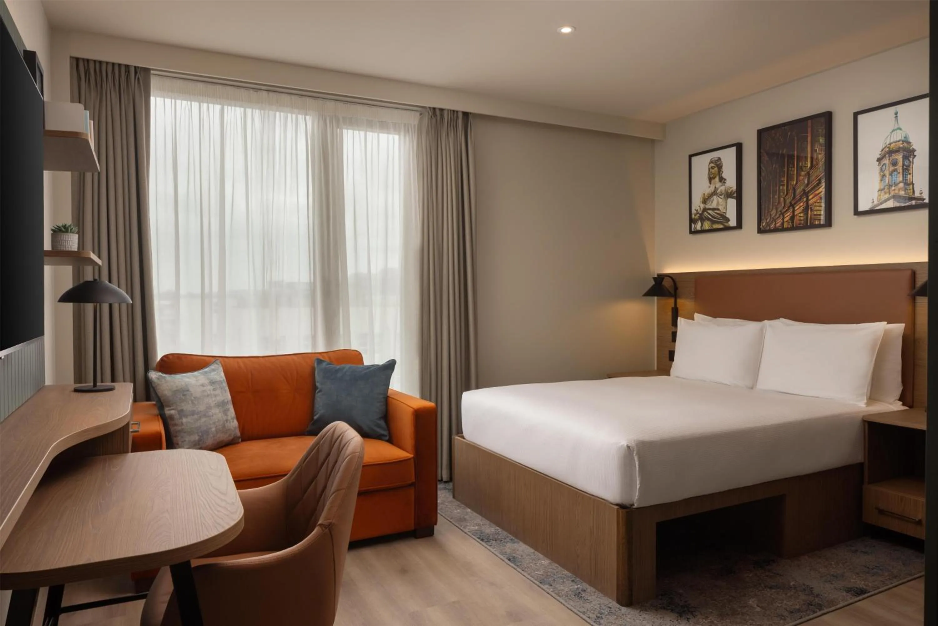 Photo of the whole room, Bed in Home2 Suites By Hilton Dublin City Centre