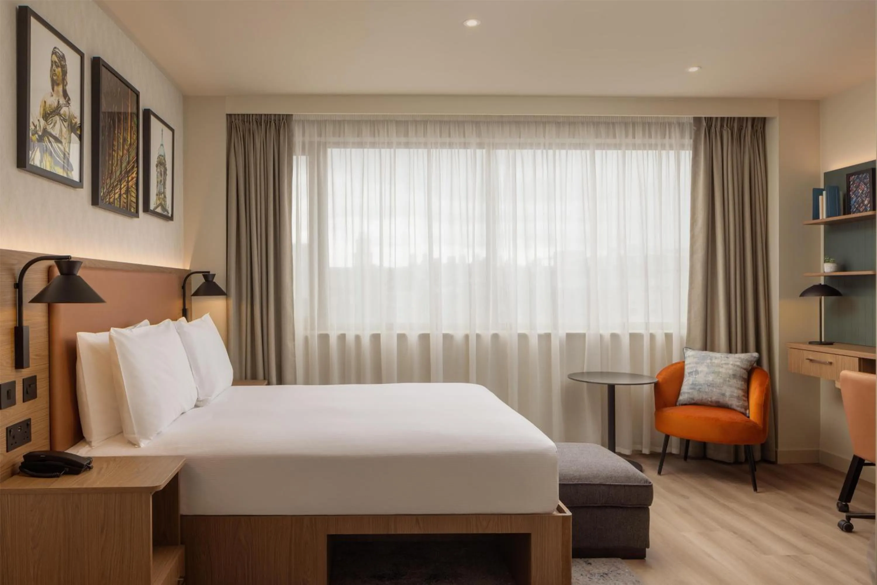 Bed in Home2 Suites By Hilton Dublin City Centre