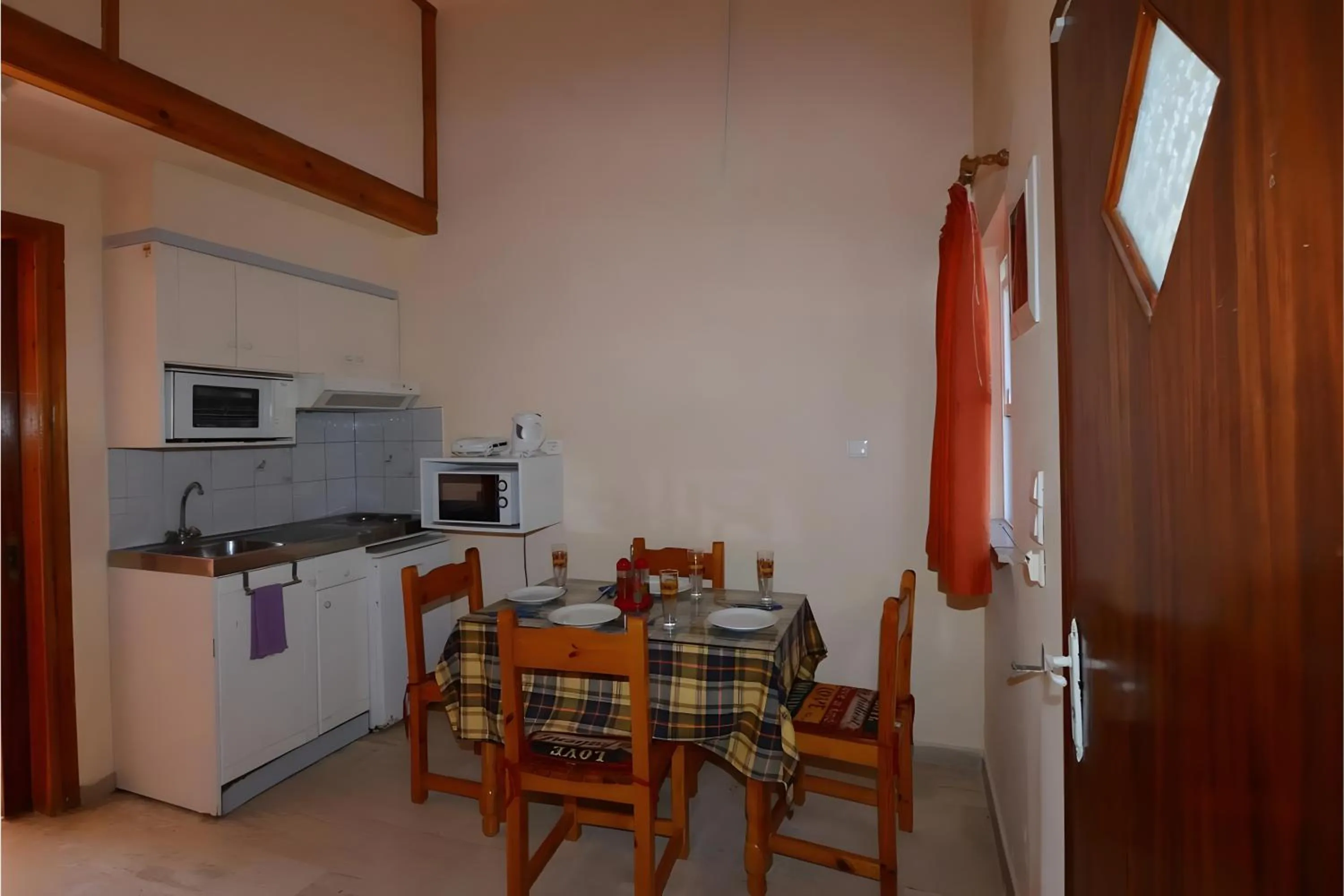 Property building in Charlies Venus Apartments