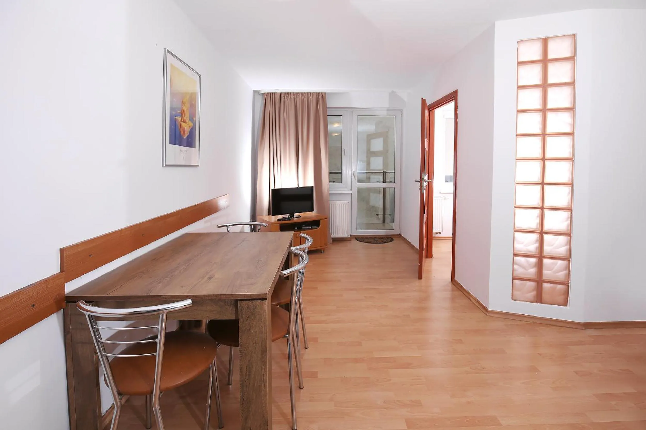 100-SIO Apartamenty