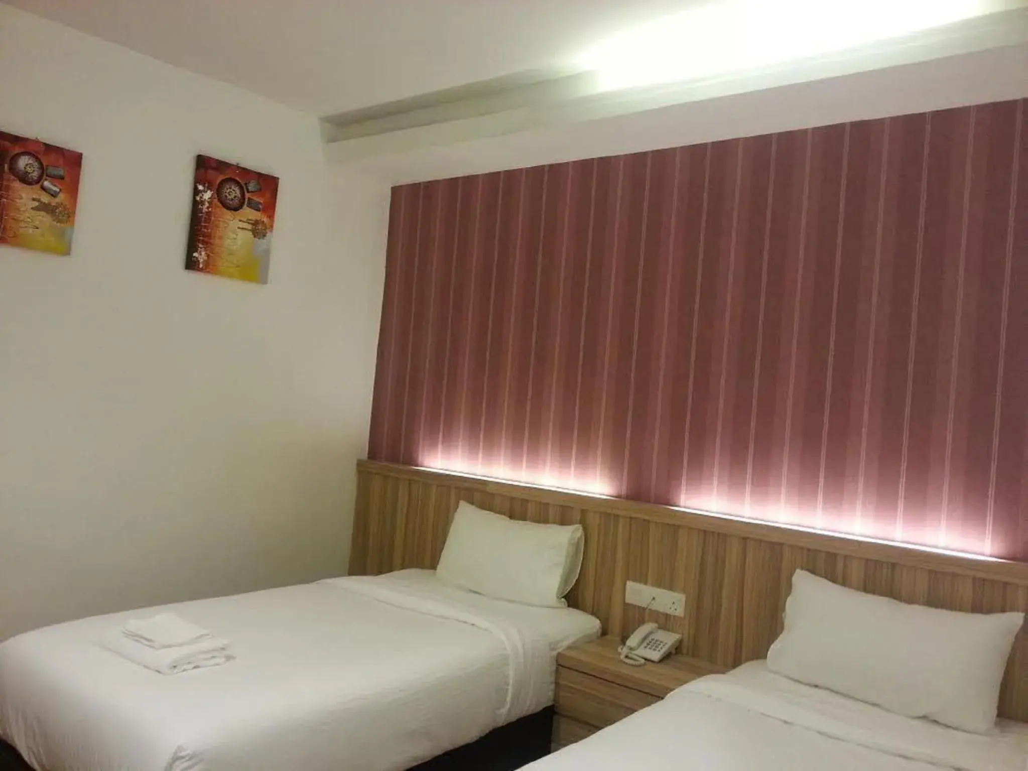 Bedroom, Bed in Century Inn Hotel Bedroom, Bed in Century Inn Hotel