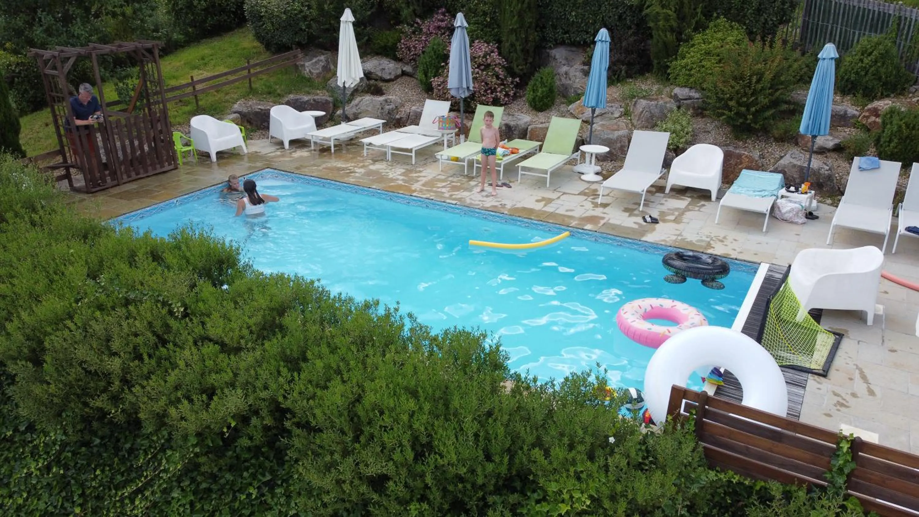 Swimming pool in Bergeveaux