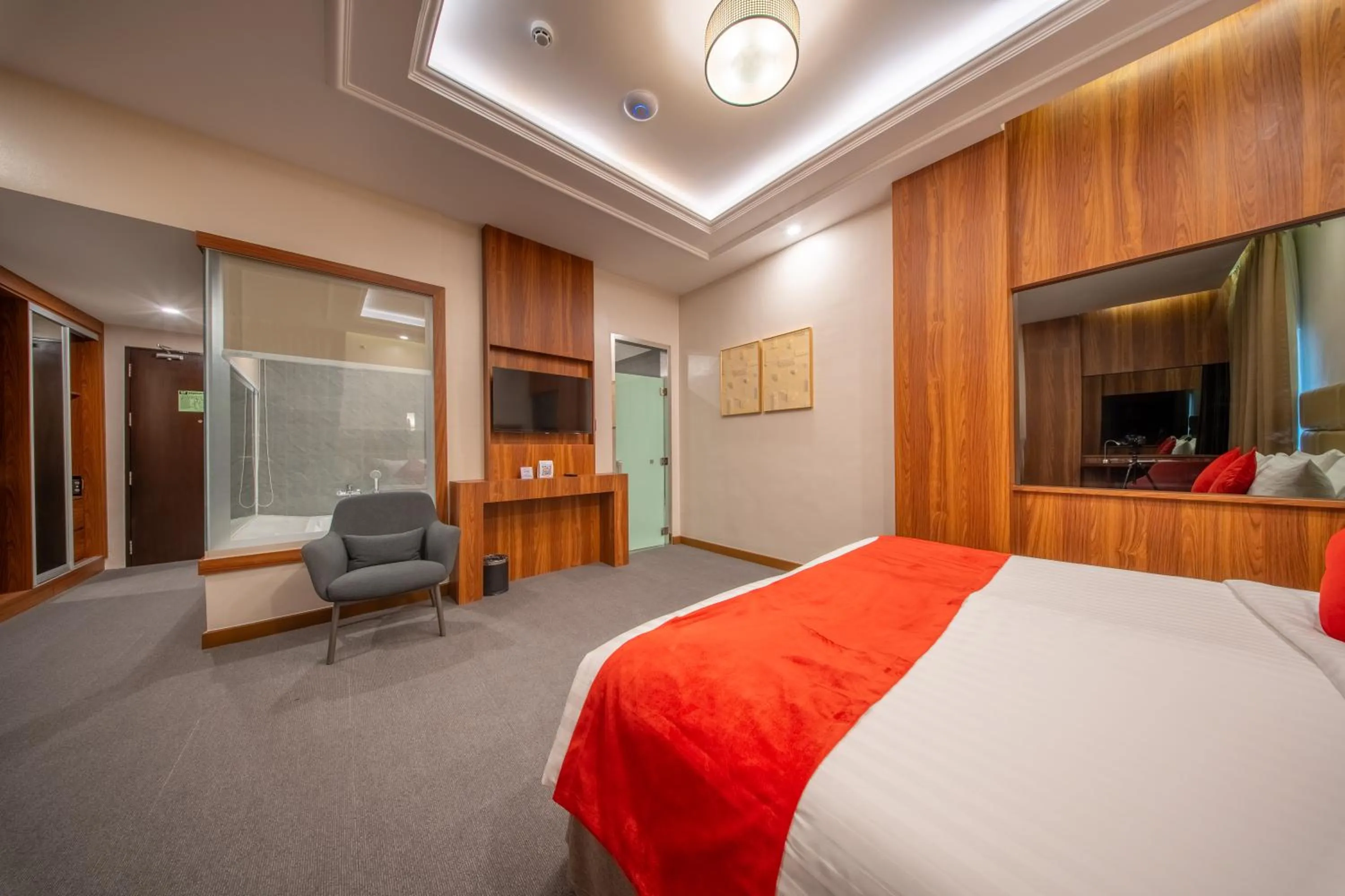 Bedroom, Bed in Best Western Plus Hotel Subic