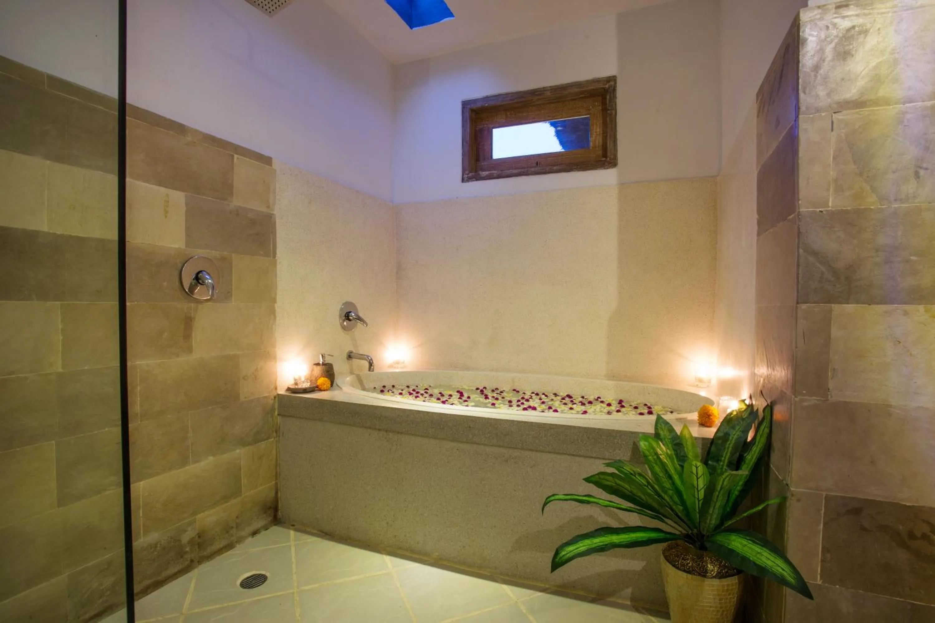 Shower in Ubud Luwih Nature Retreat