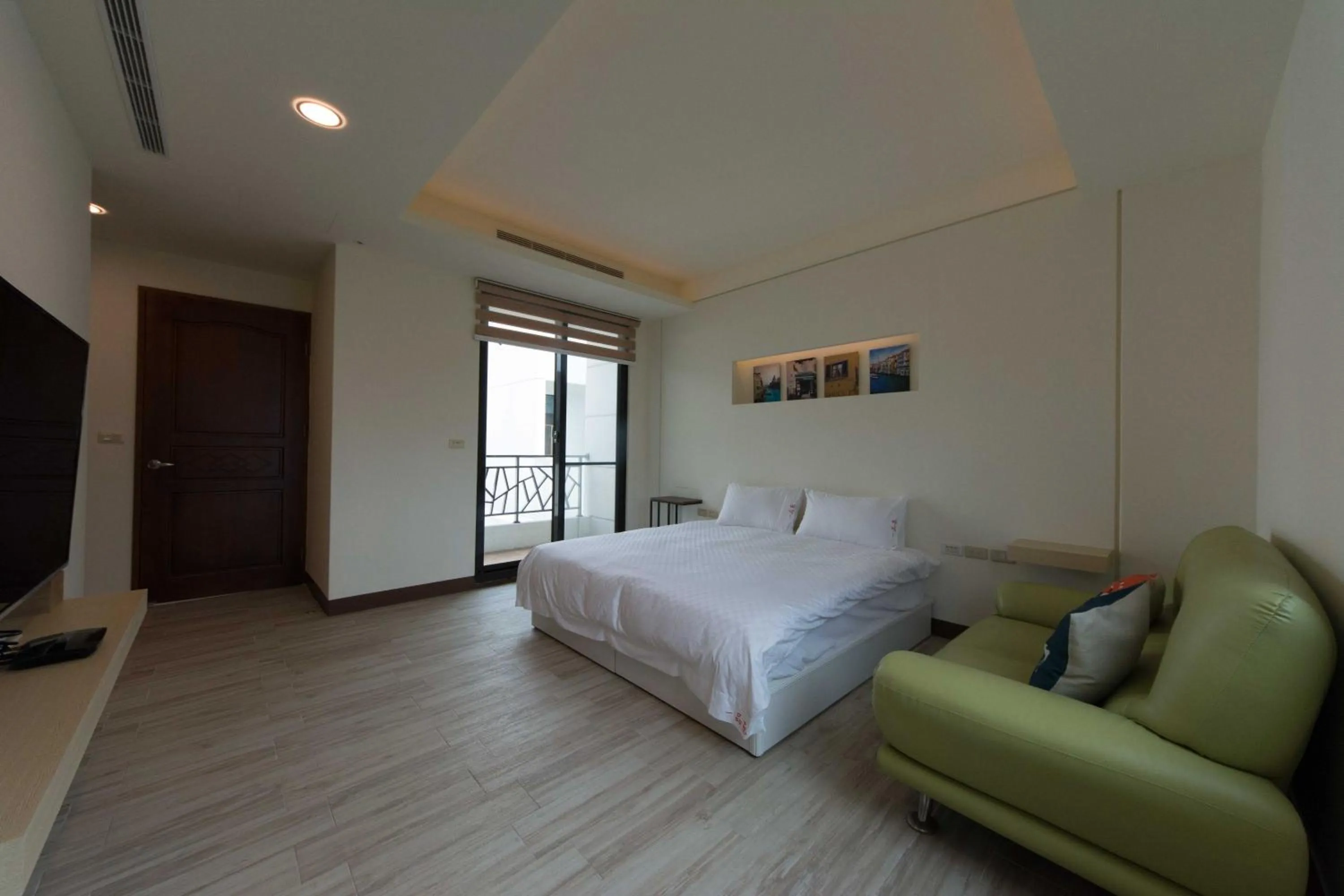 Bed in First Quality B&B