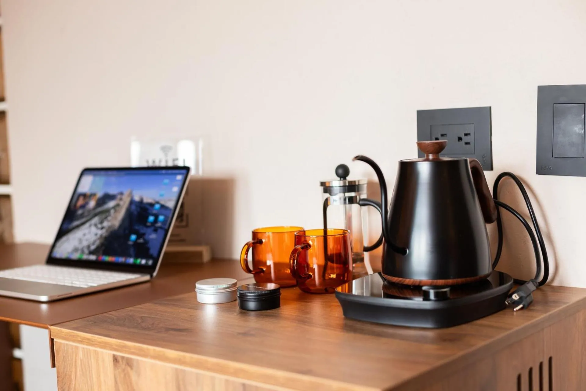 Coffee/tea facilities in BoH Collection