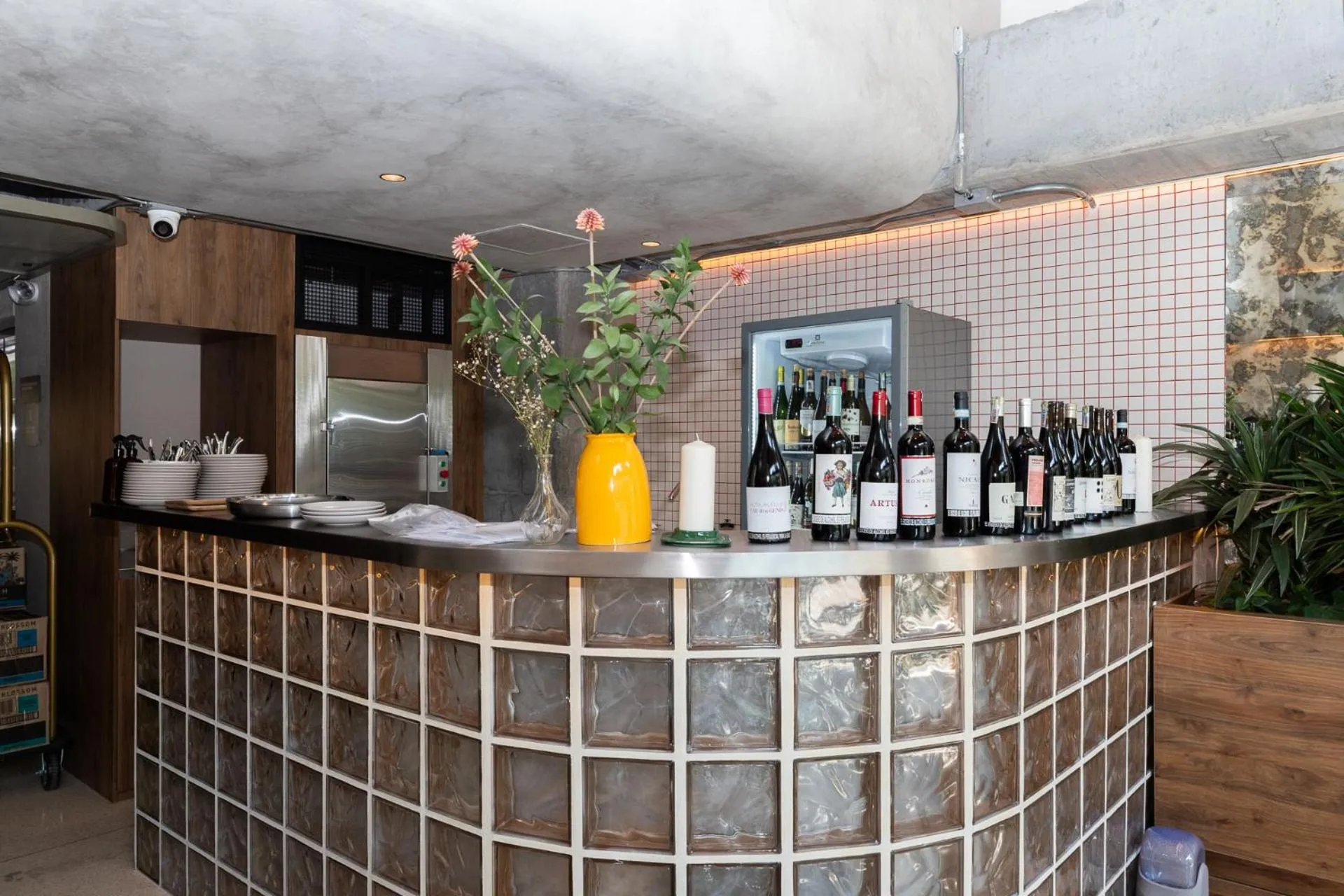 Restaurant/places to eat in BoH Collection