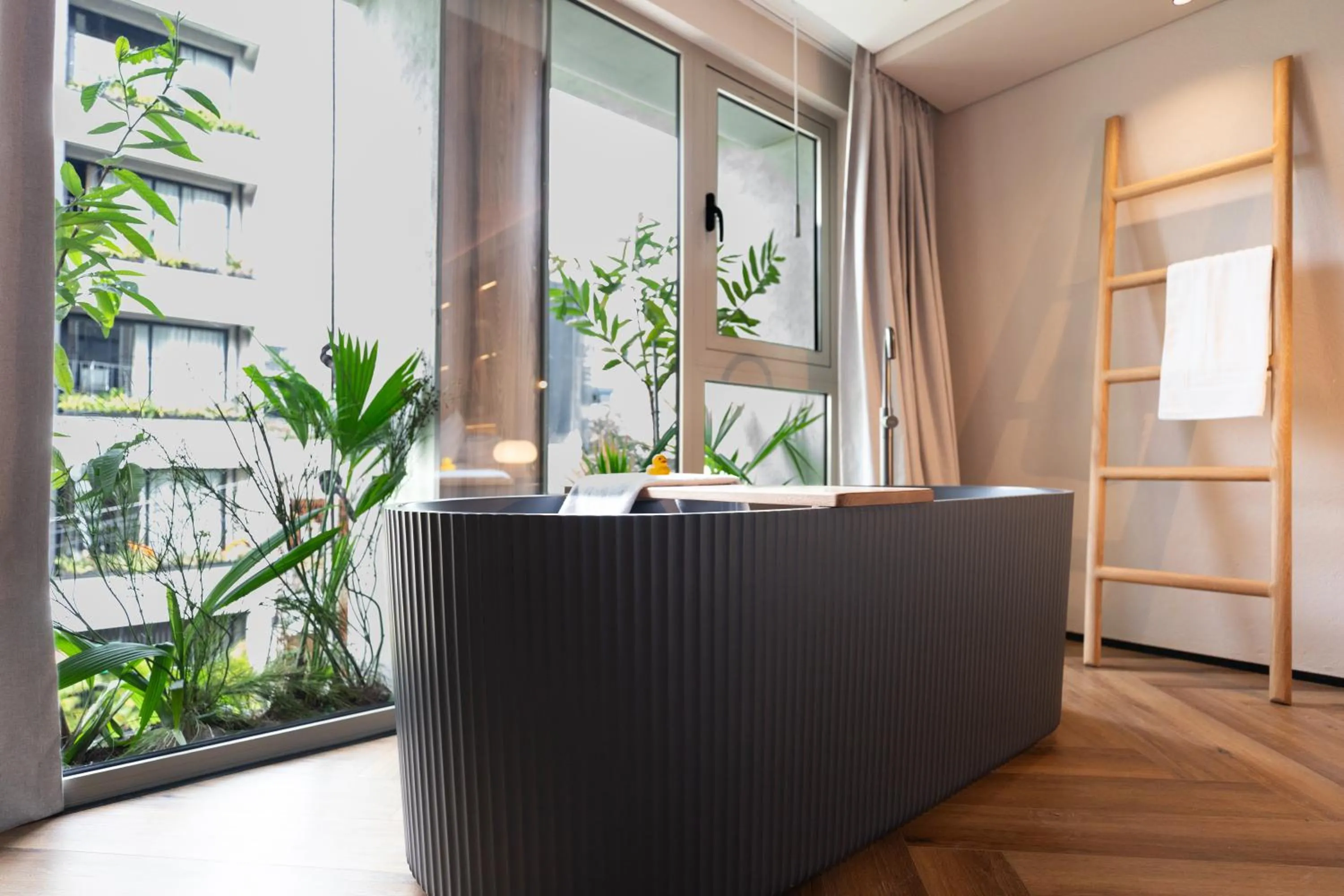 Bath in BoH Collection
