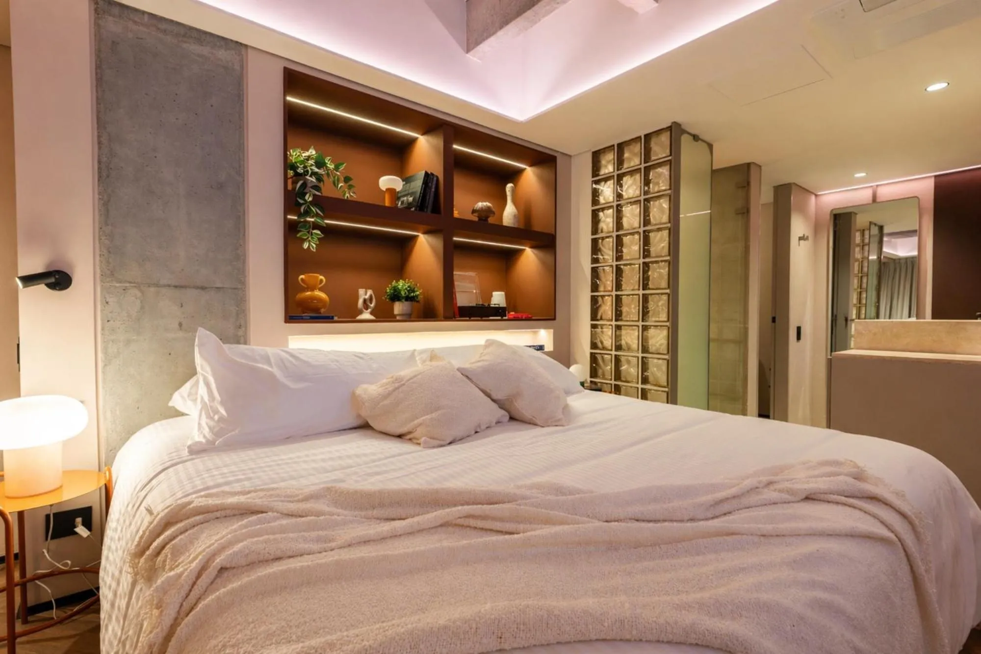 Bed in BoH Collection