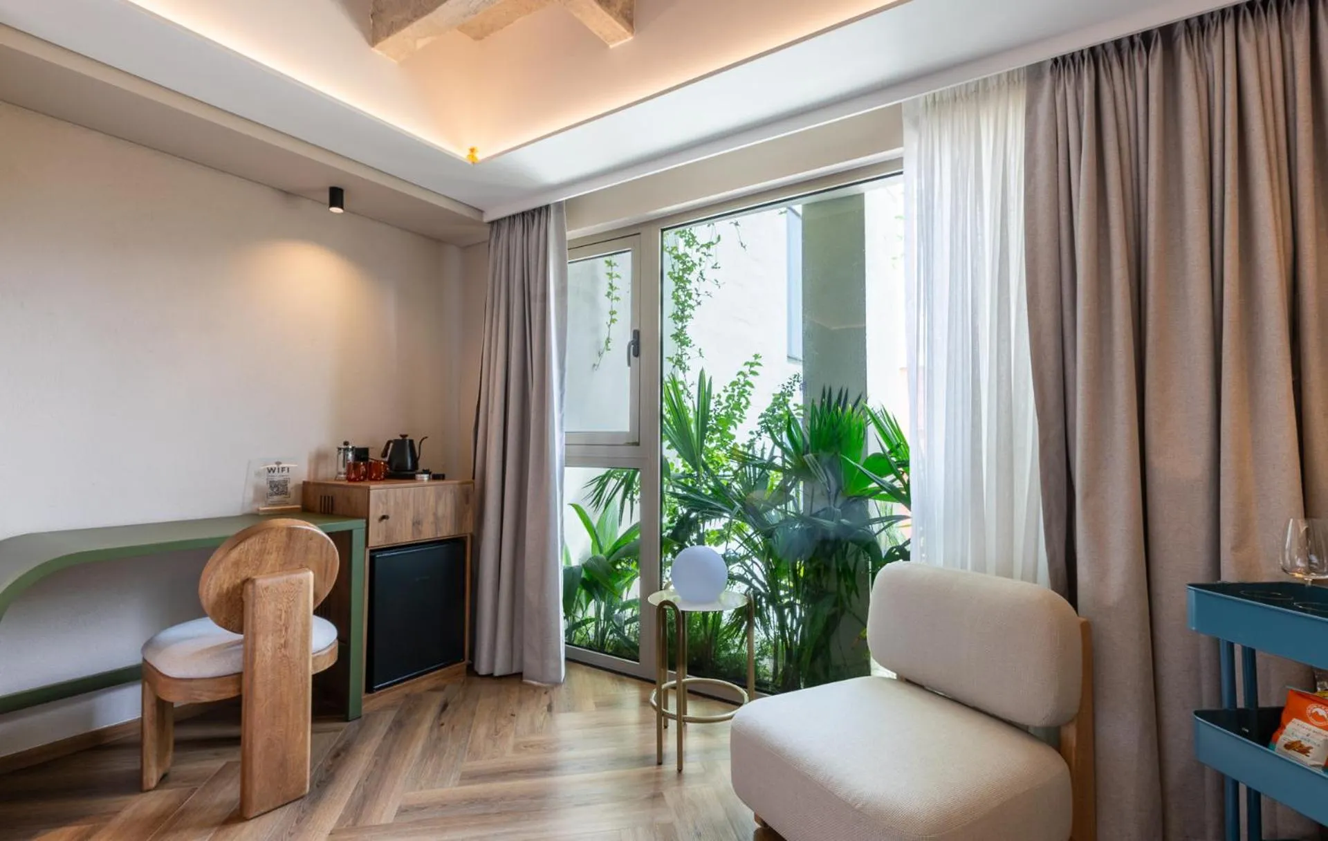 Seating area in BoH Collection
