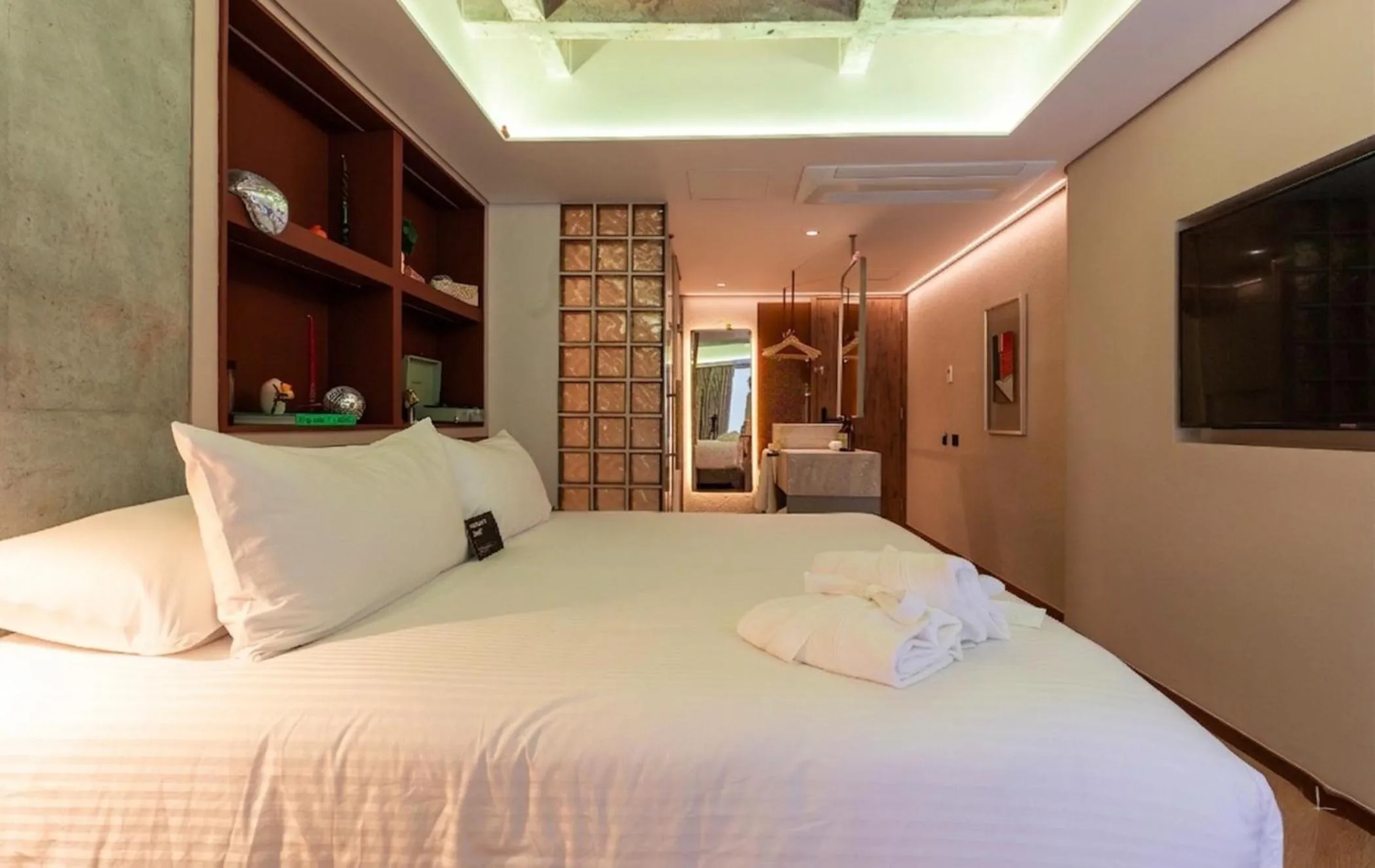 Bed in BoH Collection