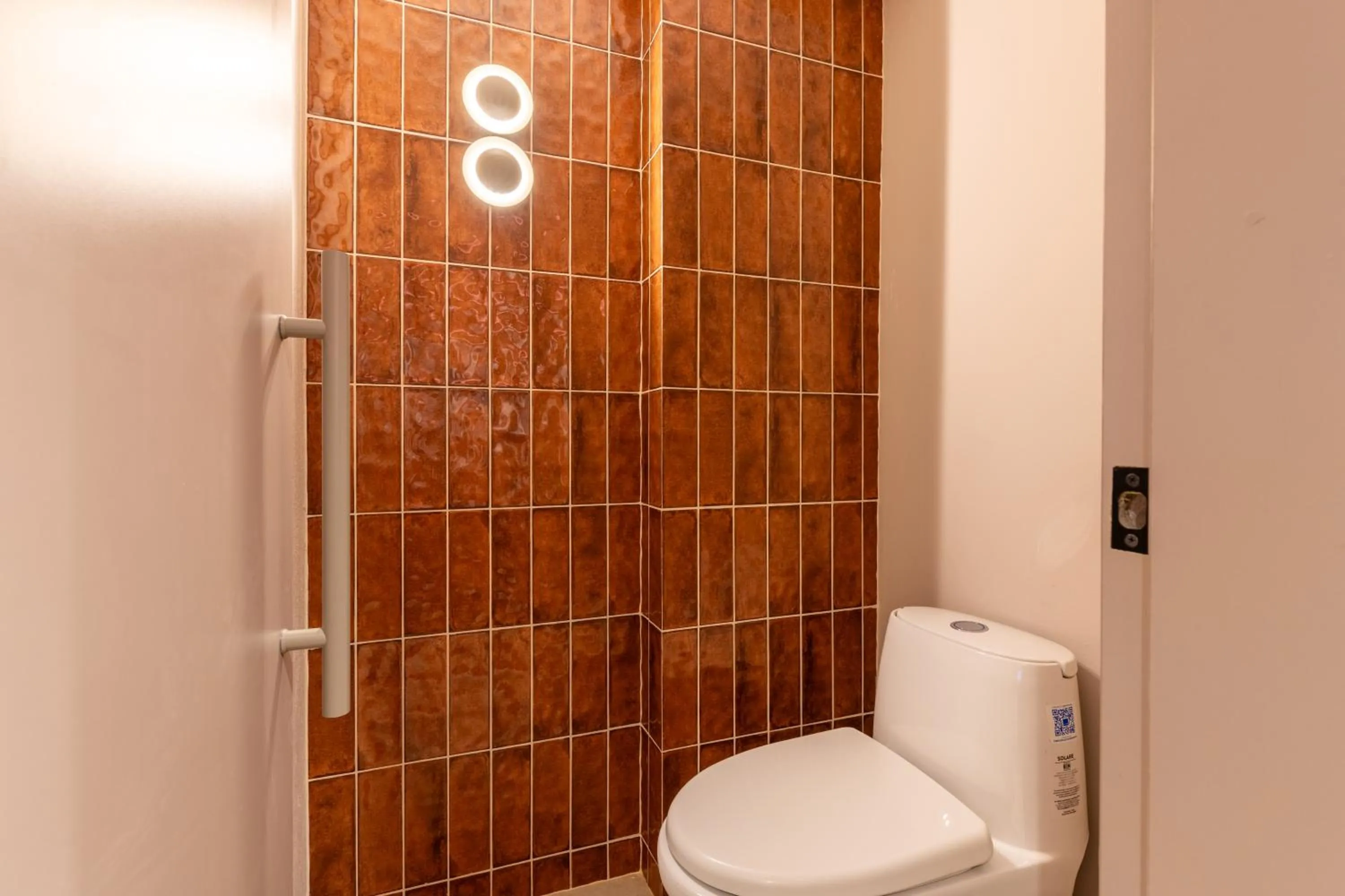 Shower in BoH Collection