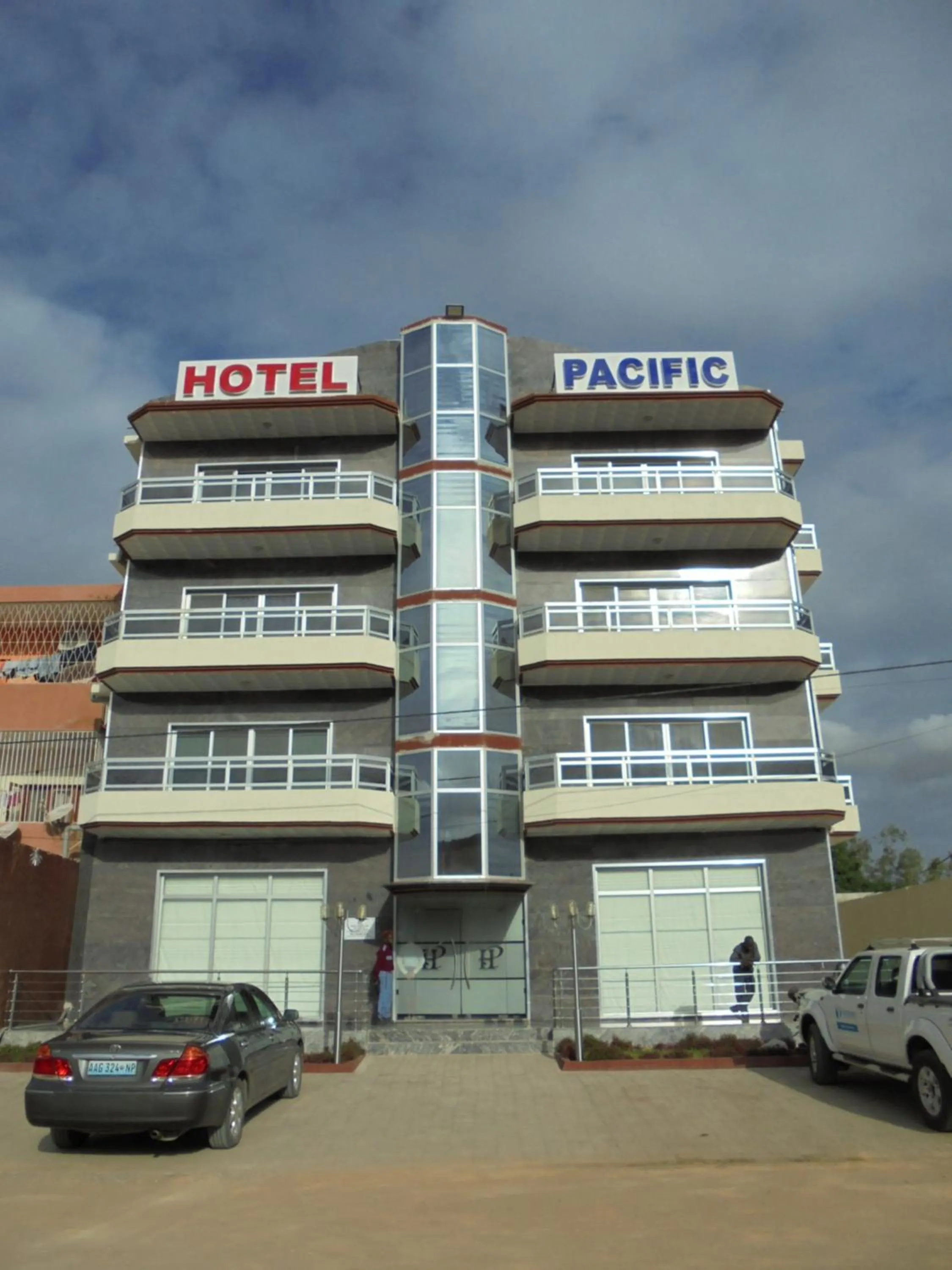 Hotel Pacific, Lda