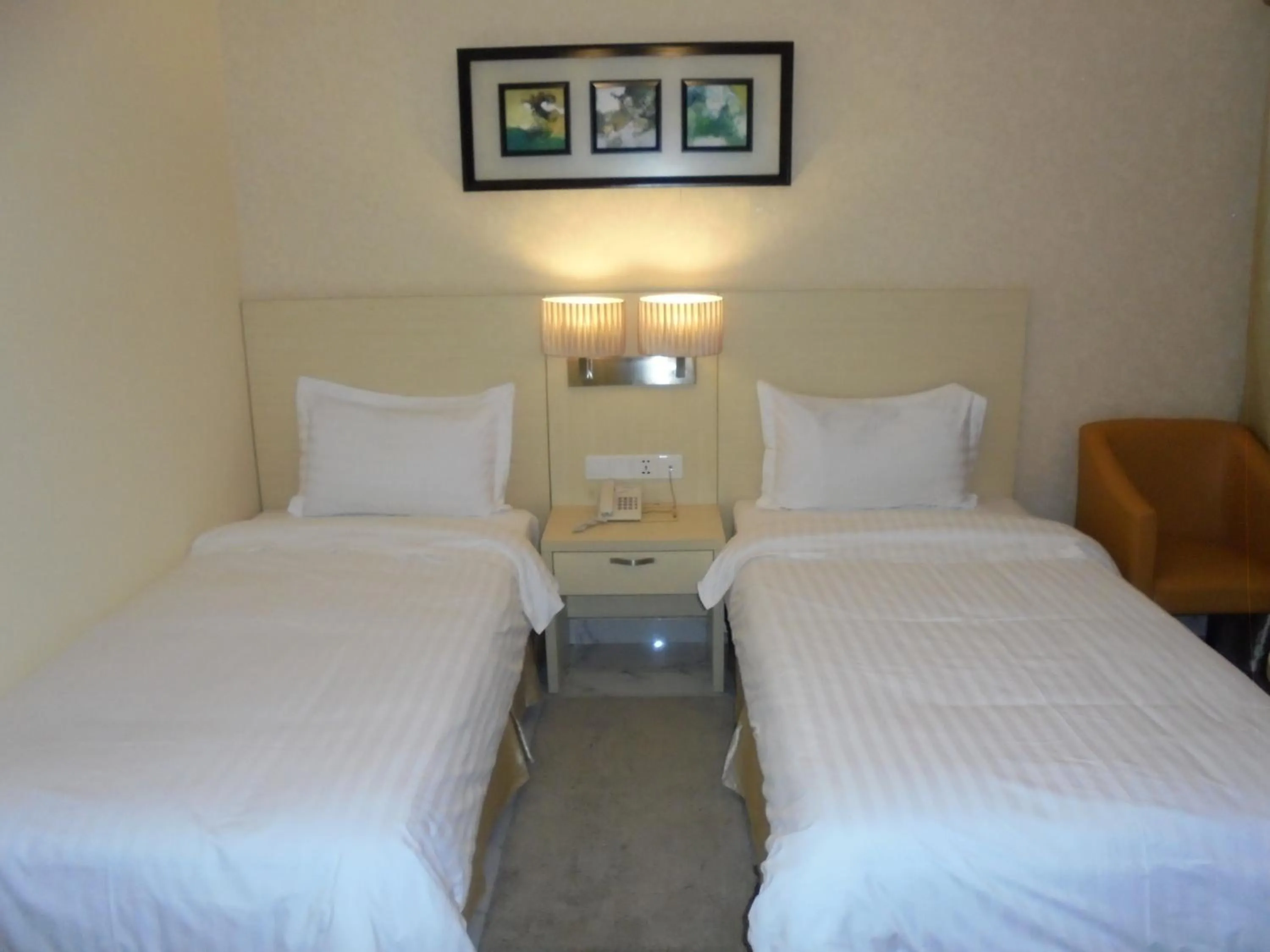 Bed in Hotel Pacific, Lda