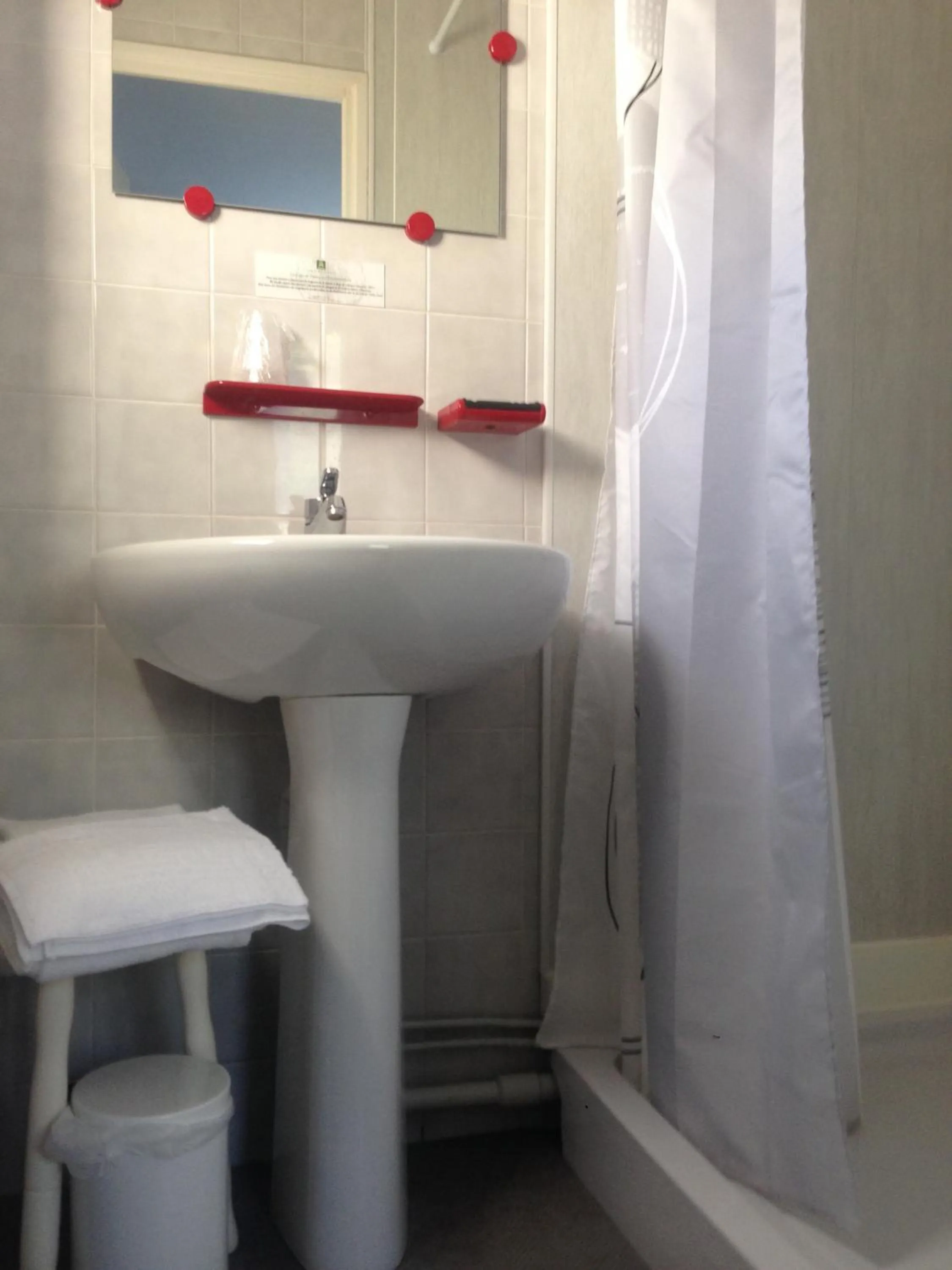 Shower in Hotel De La Poste